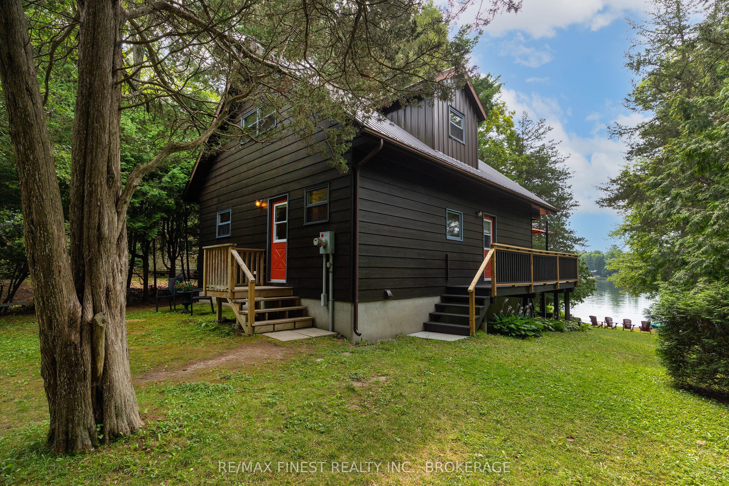 106 Yardarm Lane Property Photo 1