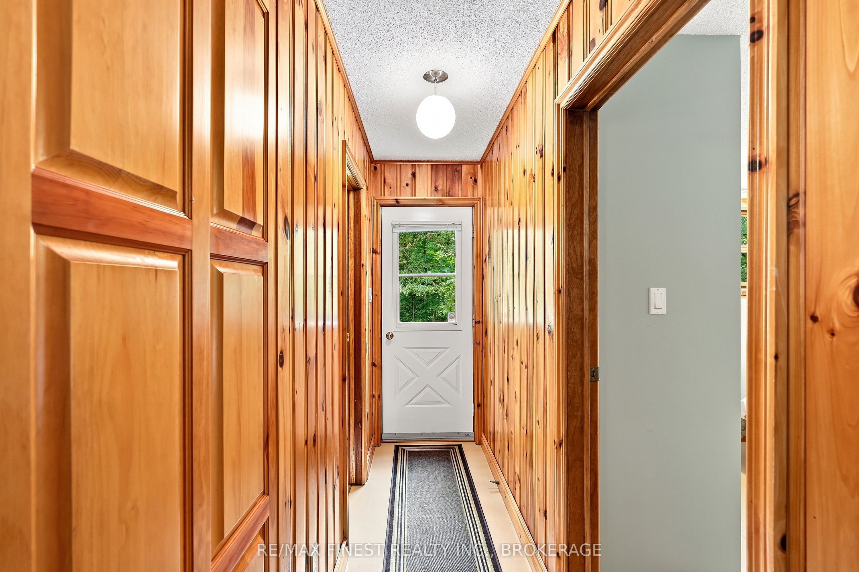 106 Yardarm Lane Property Photo 4