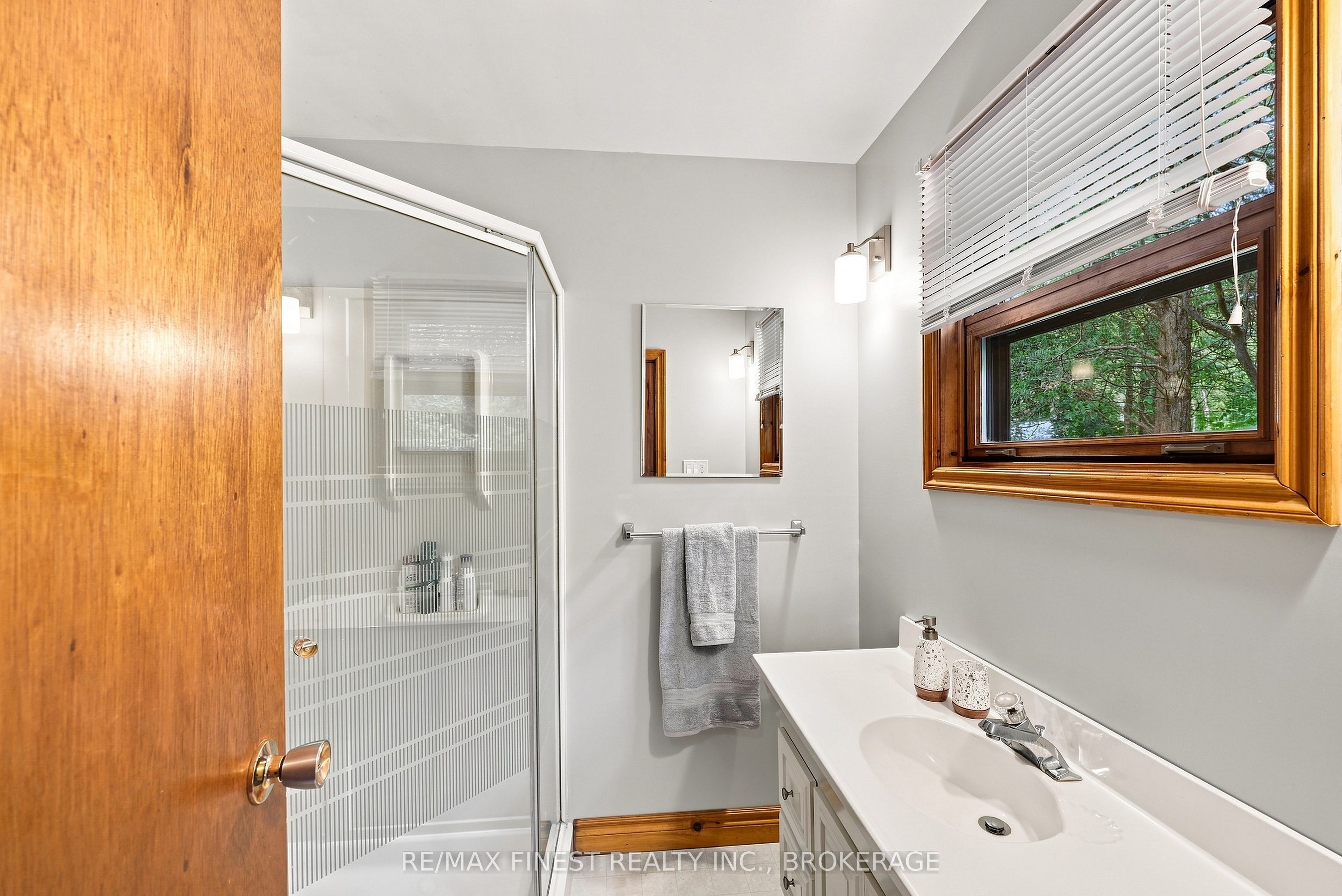 106 Yardarm Lane Property Photo 7