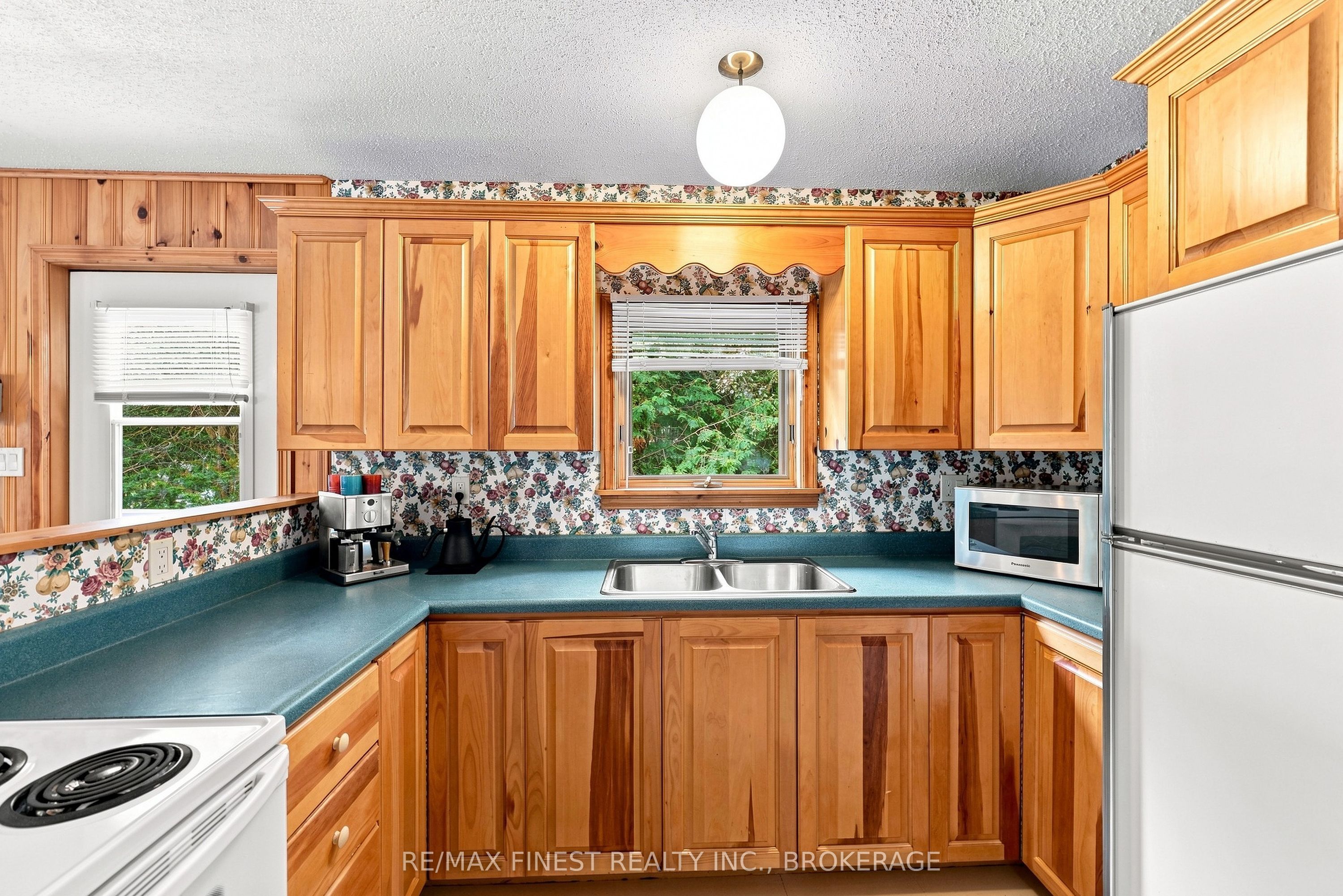 106 Yardarm Lane Property Photo 9