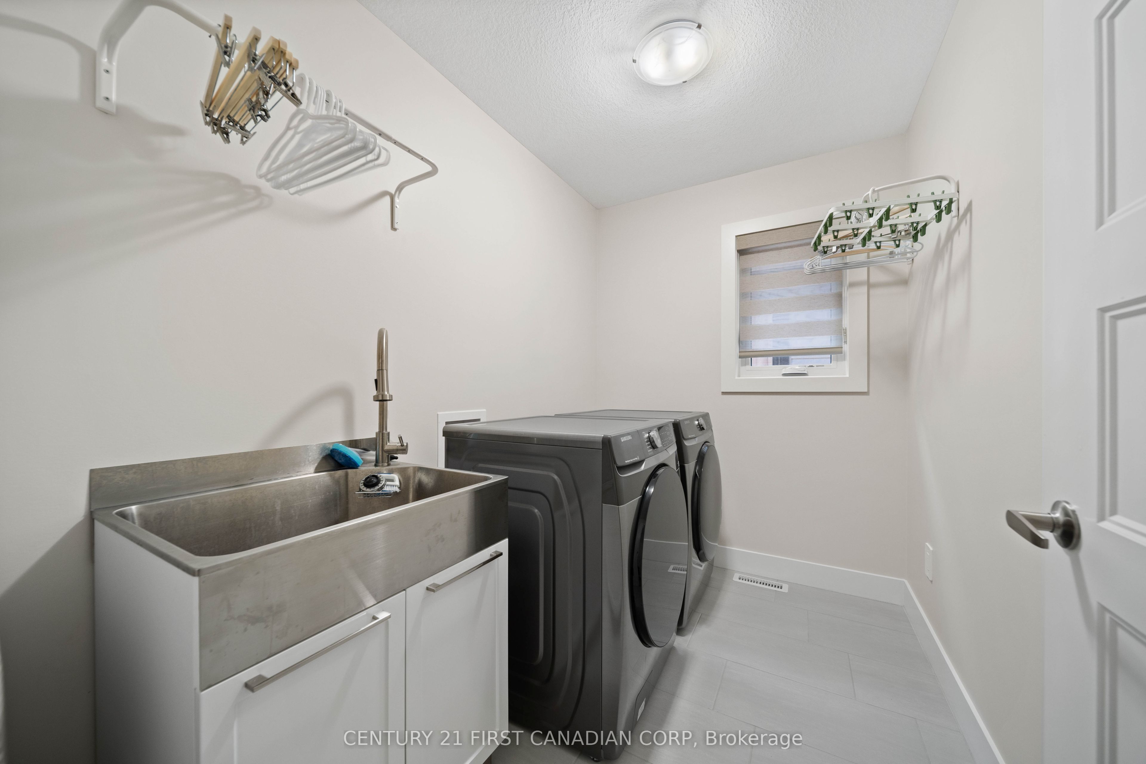 8-7966 Fallon Drive Property Photo 40
