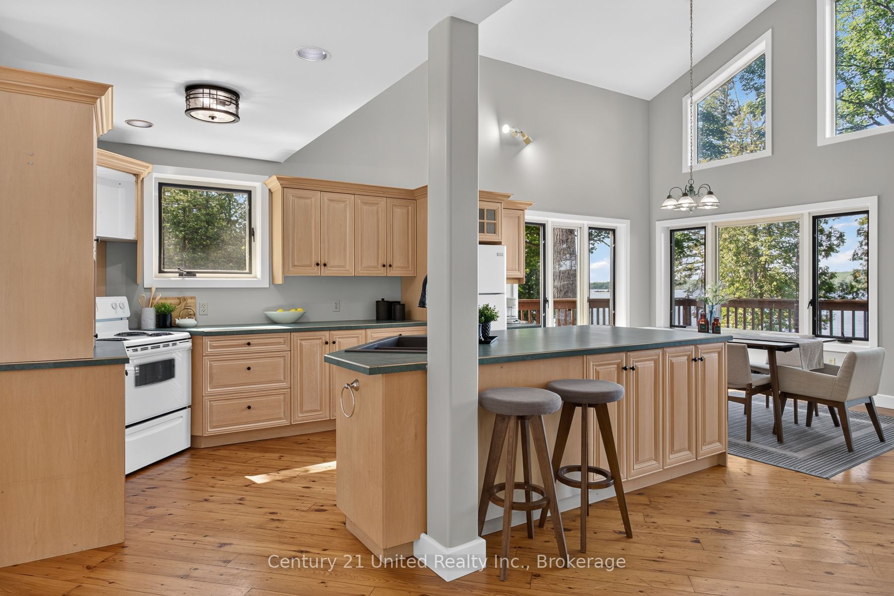2450 Victoria Springs Lane E Property Photo 6