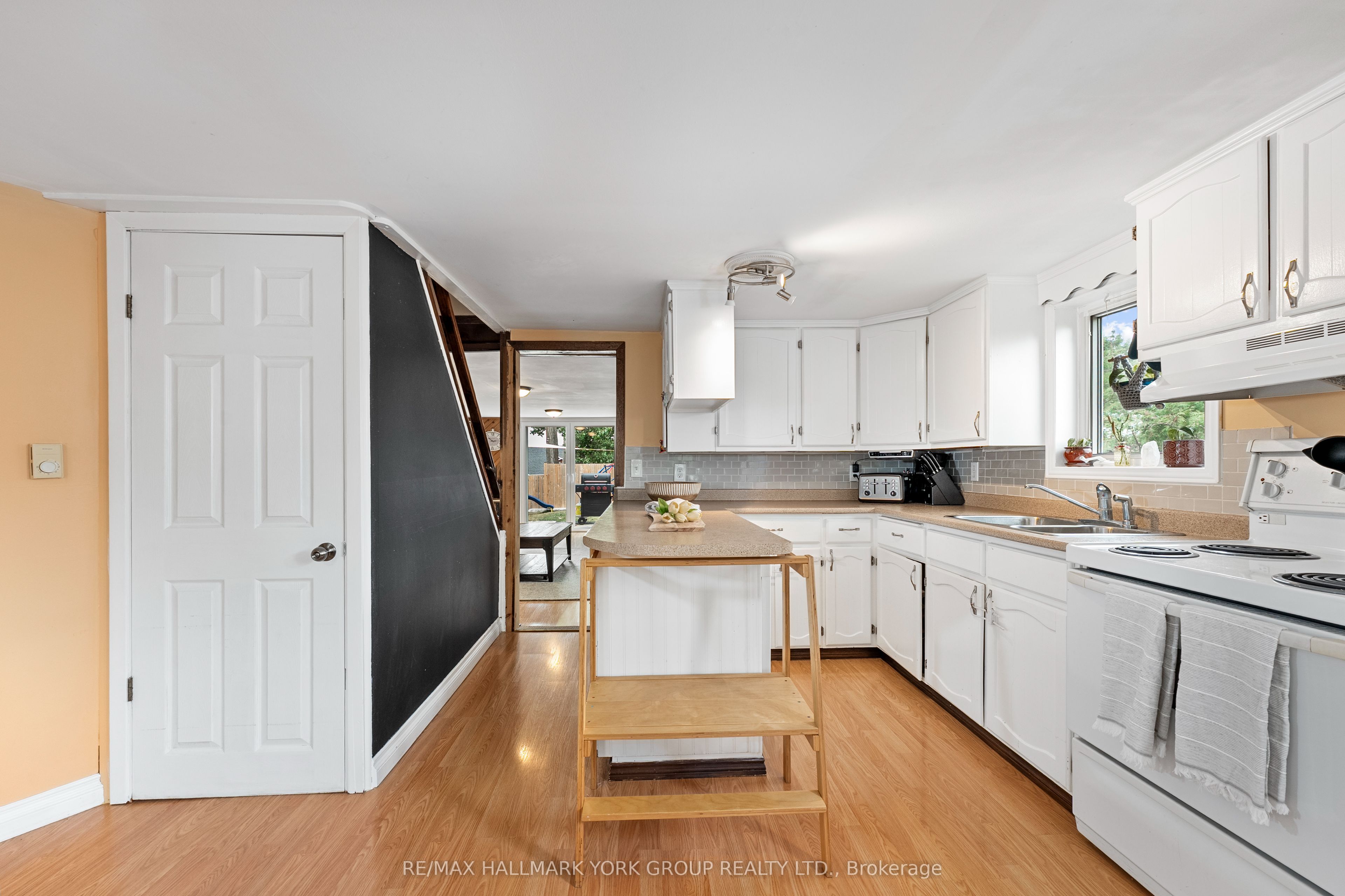 6 Mitchellview Road Property Photo 8