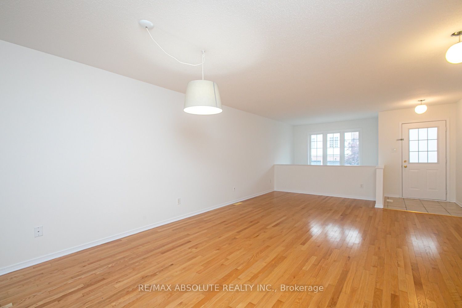 246 Gershwin Private 38 Property Photo 6