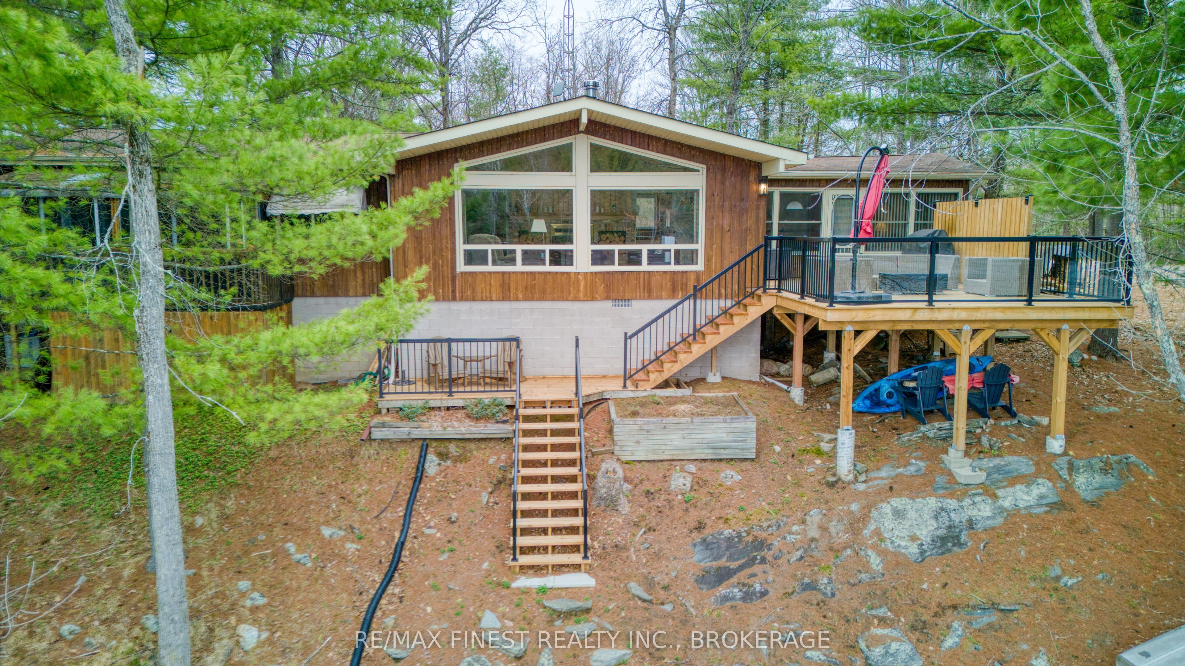 1046 Turner Way Property Photo 1