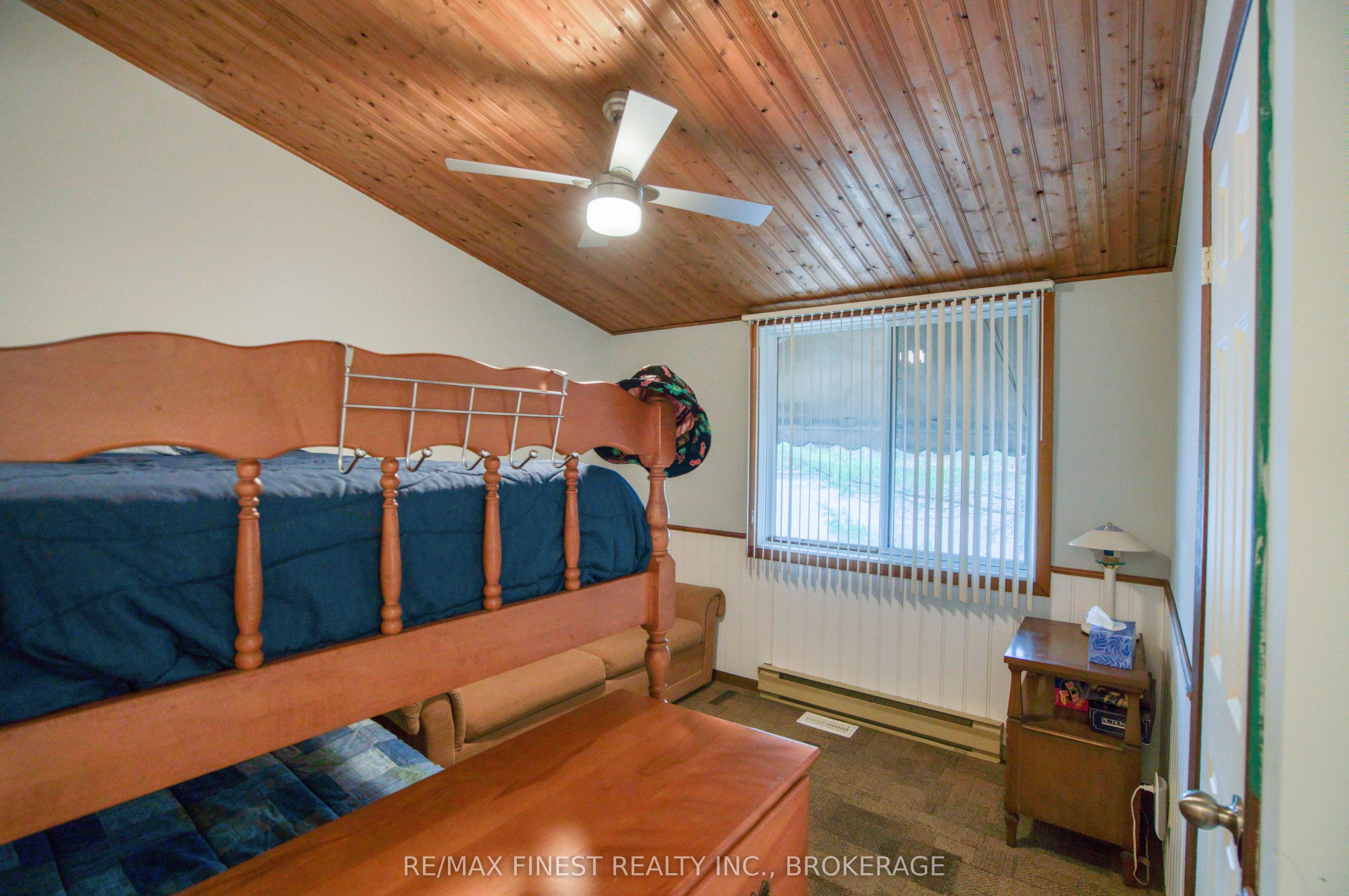 1046 Turner Way Property Photo 15