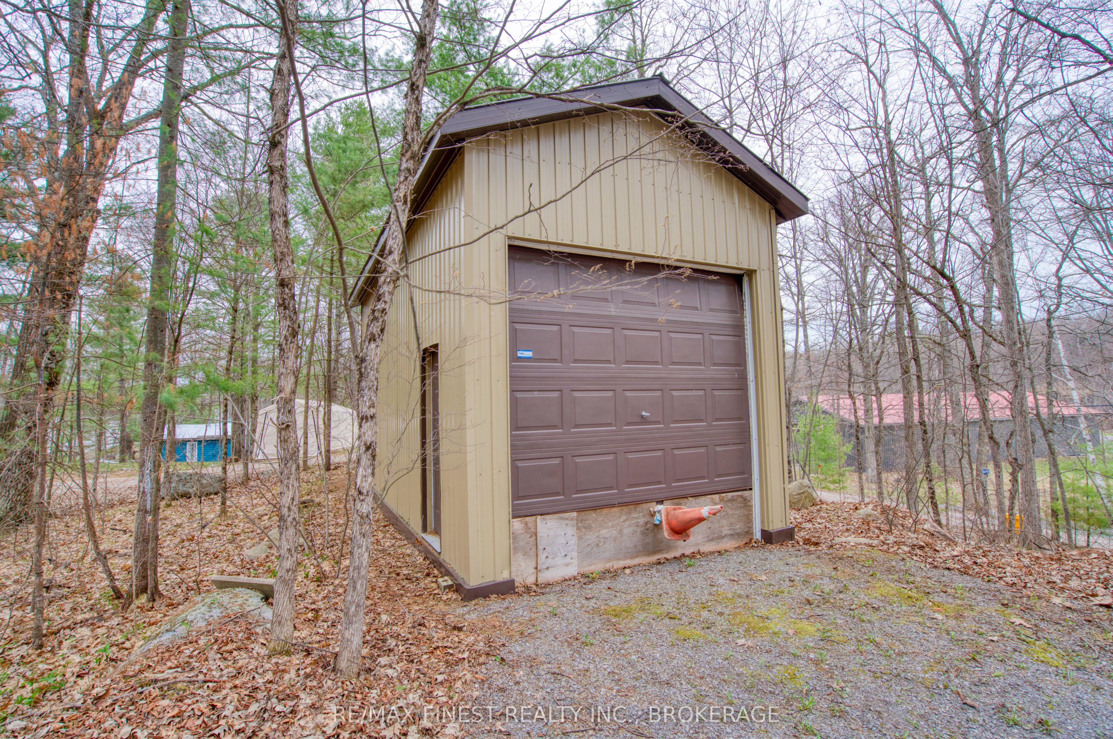 1046 Turner Way Property Photo 27