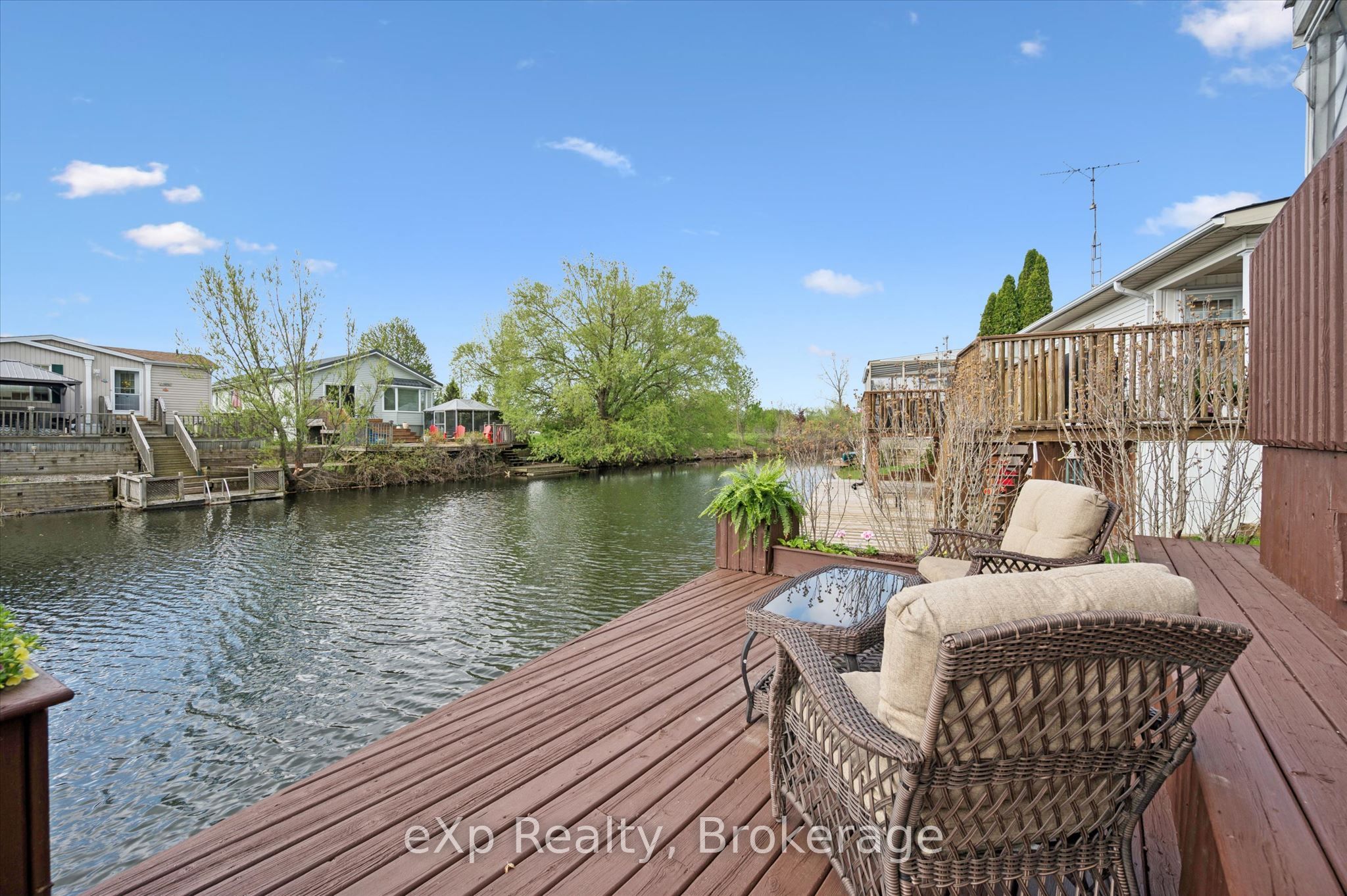 18 Jasper Heights Private Property Photo 35