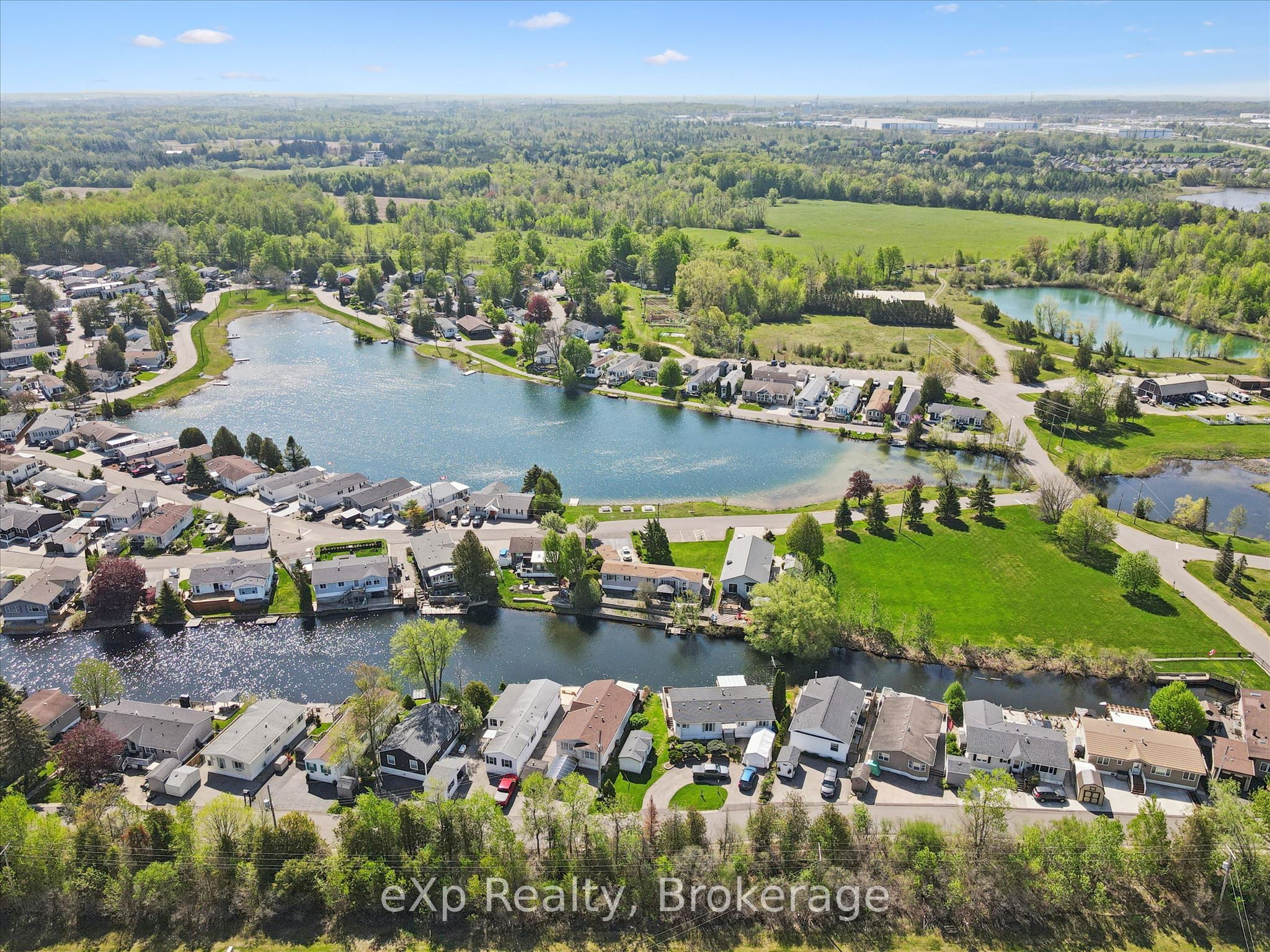 18 Jasper Heights Private Property Photo 40