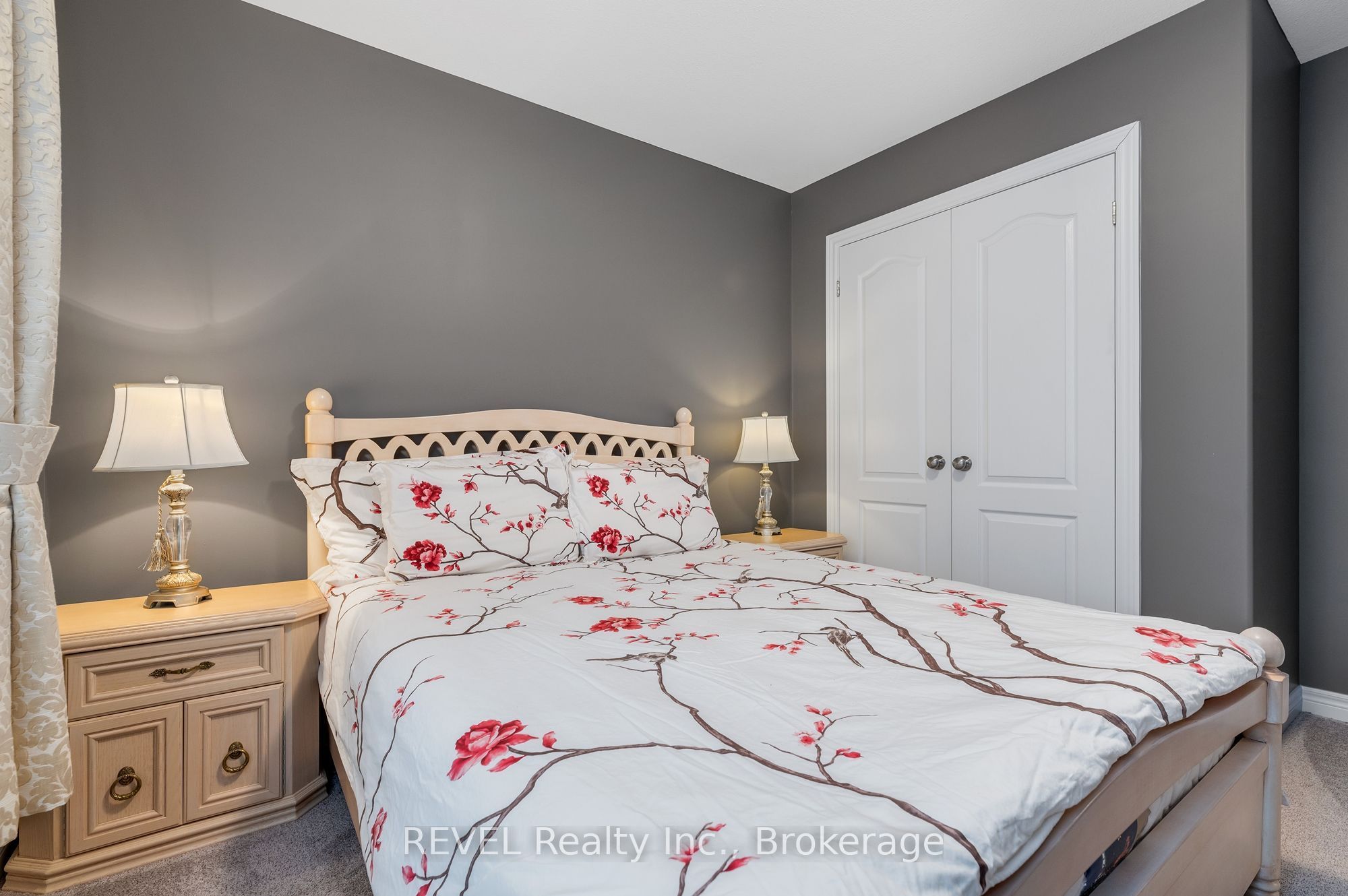 7833 Oldfield Road Property Photo 13