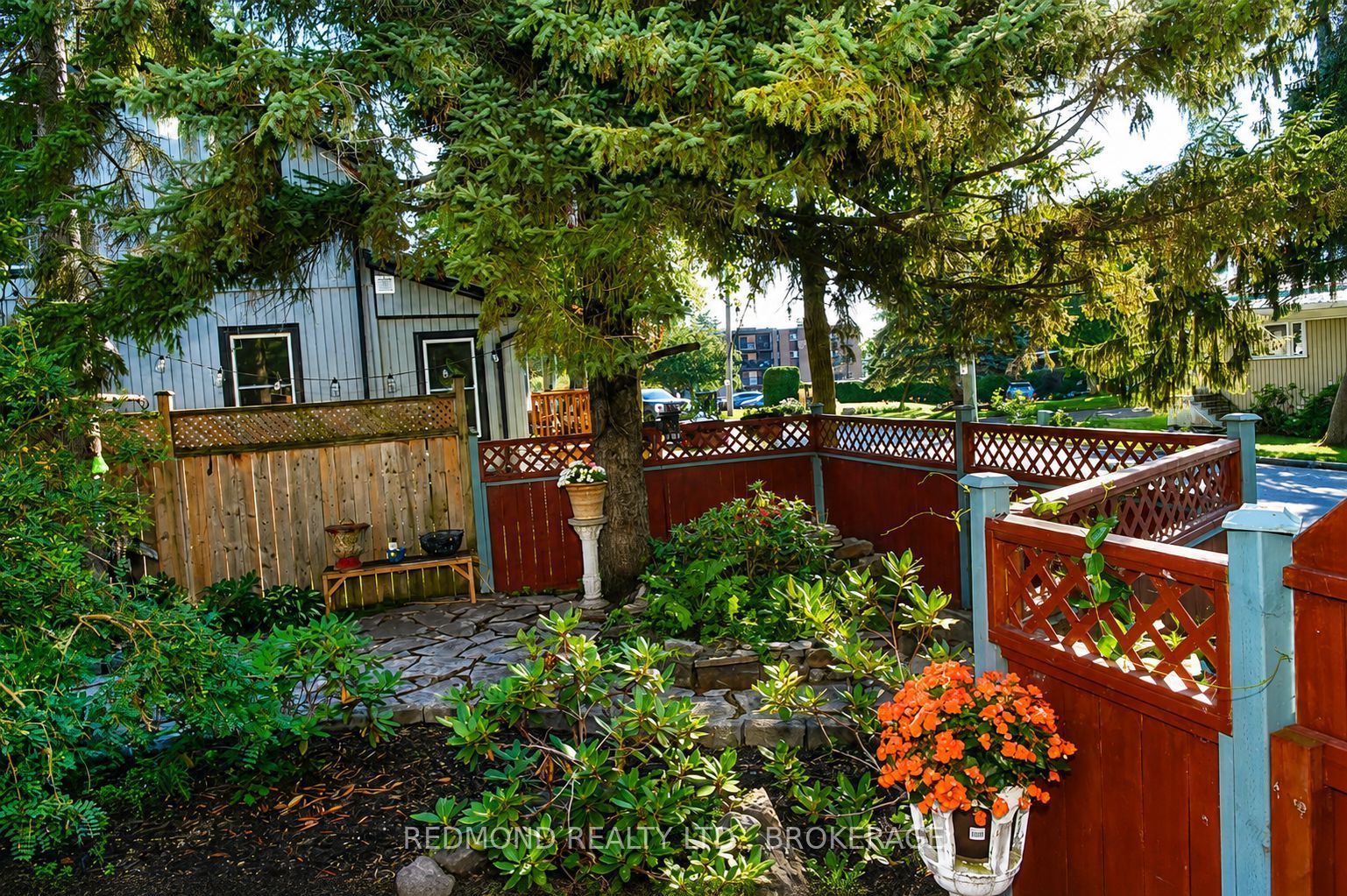 200 South Street Property Photo 4