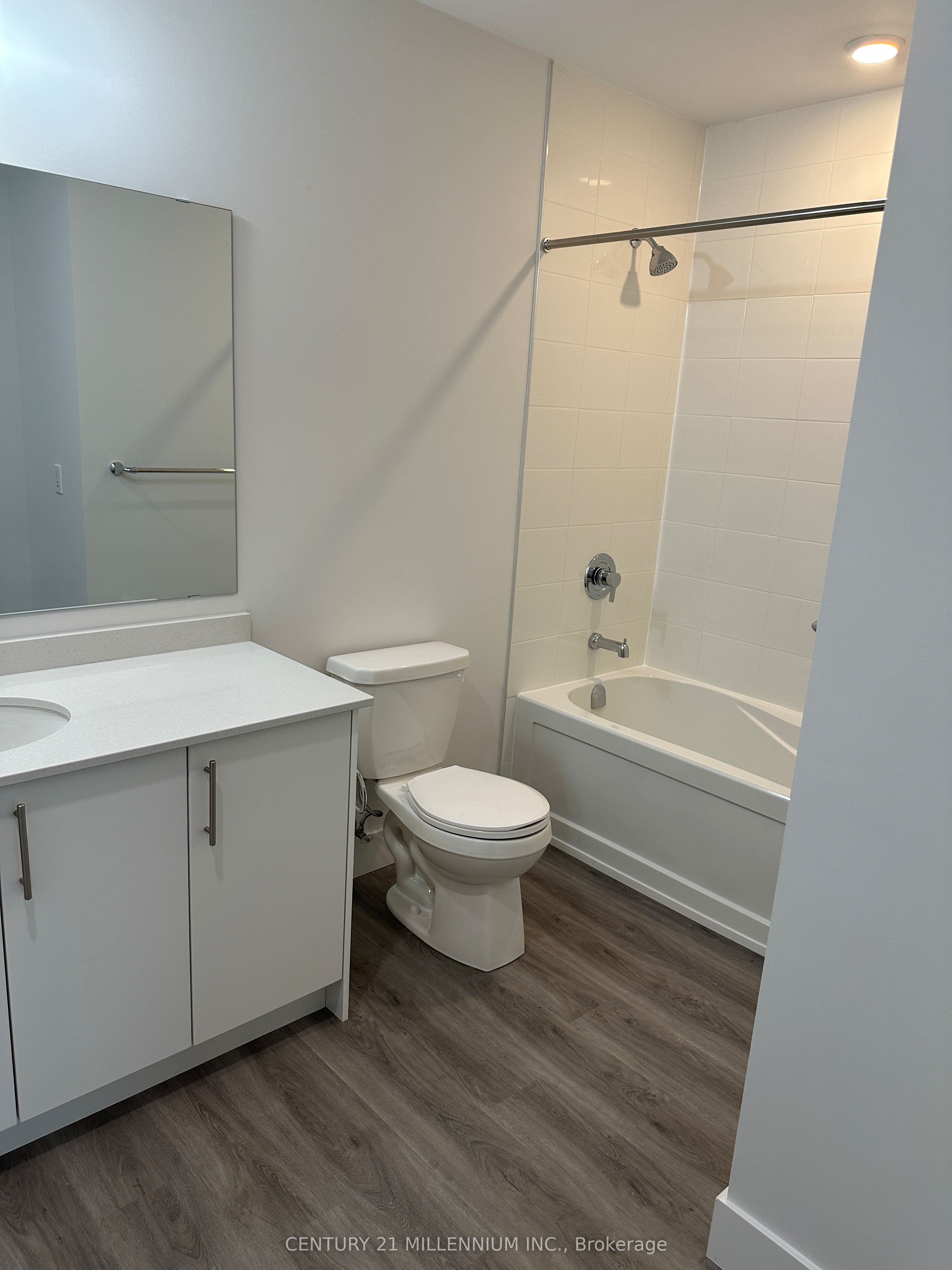 1000 Lackner Boulevard 304 Property Photo 6
