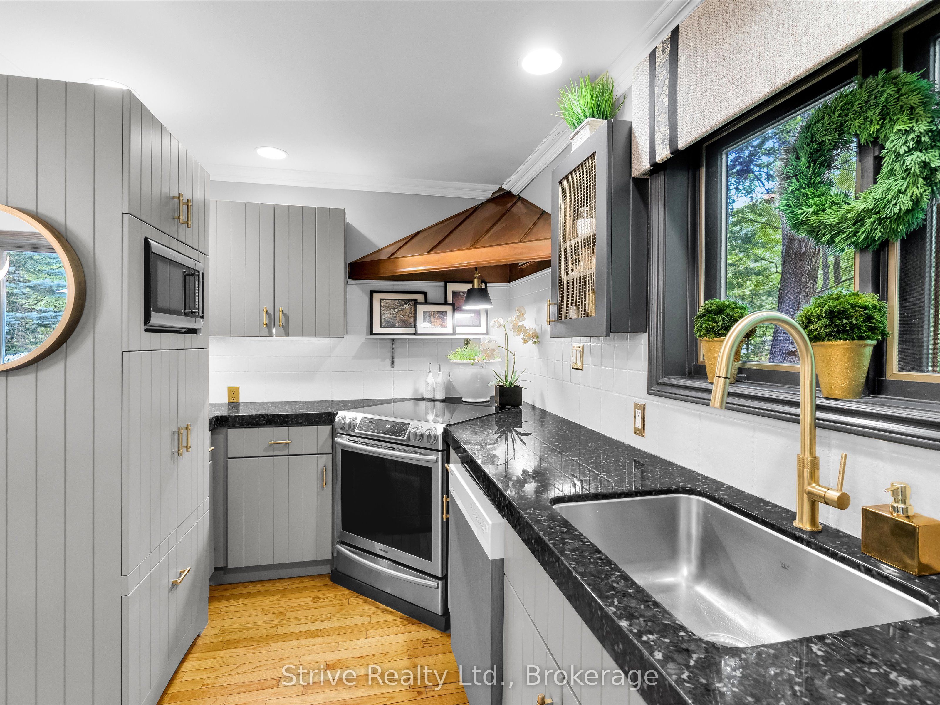 1035 George Road Property Photo 11