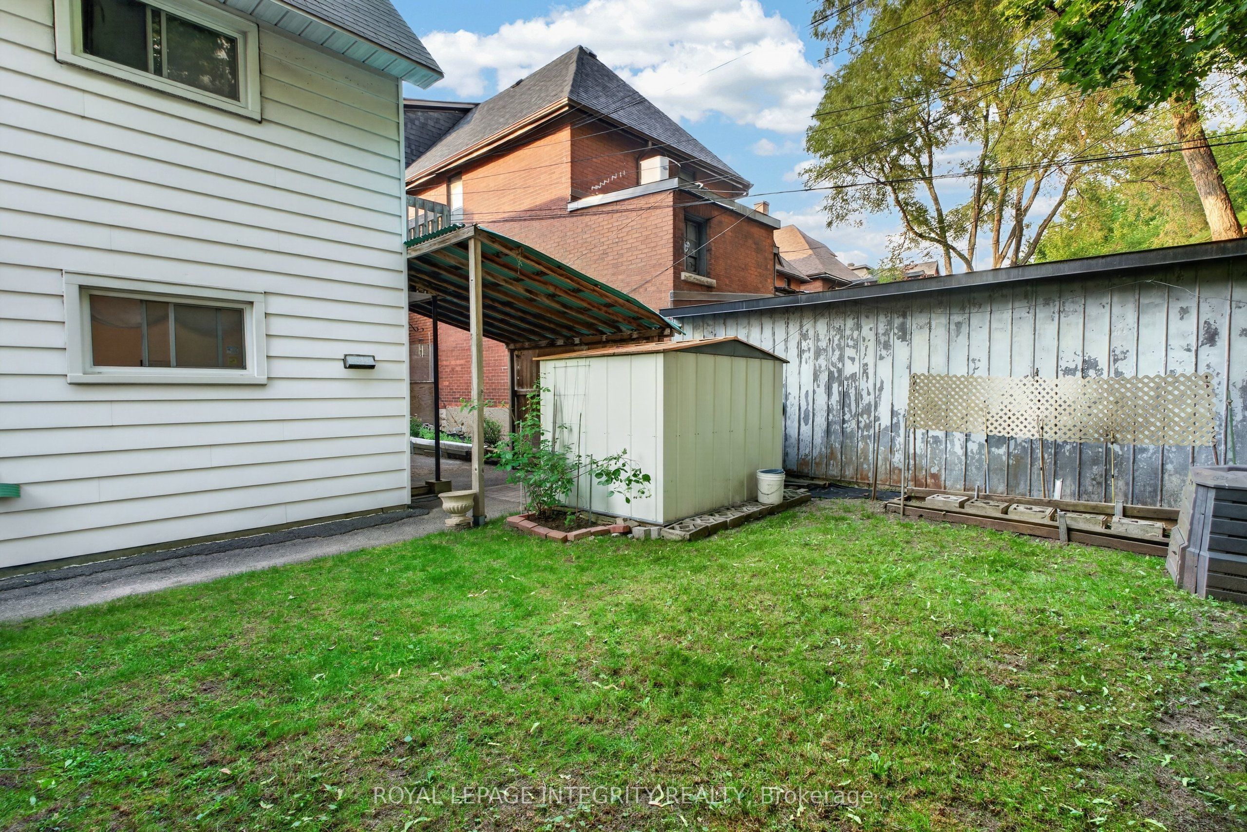 141 Percy Street Property Photo 36