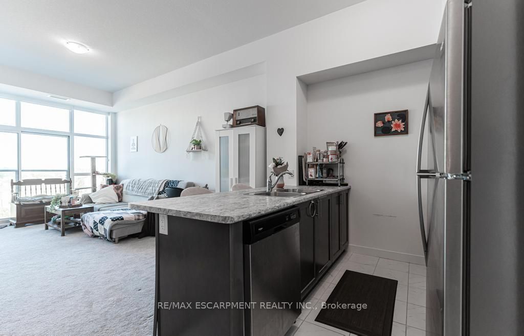 450 Dundas Street E 503 Property Photo 5
