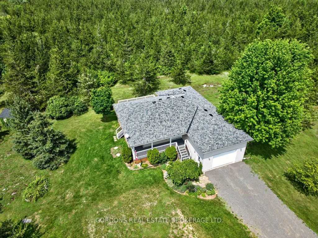 467 Denridge Road Property Photo 2