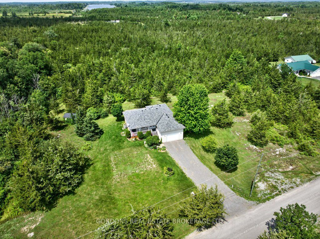 467 Denridge Road Property Photo 3