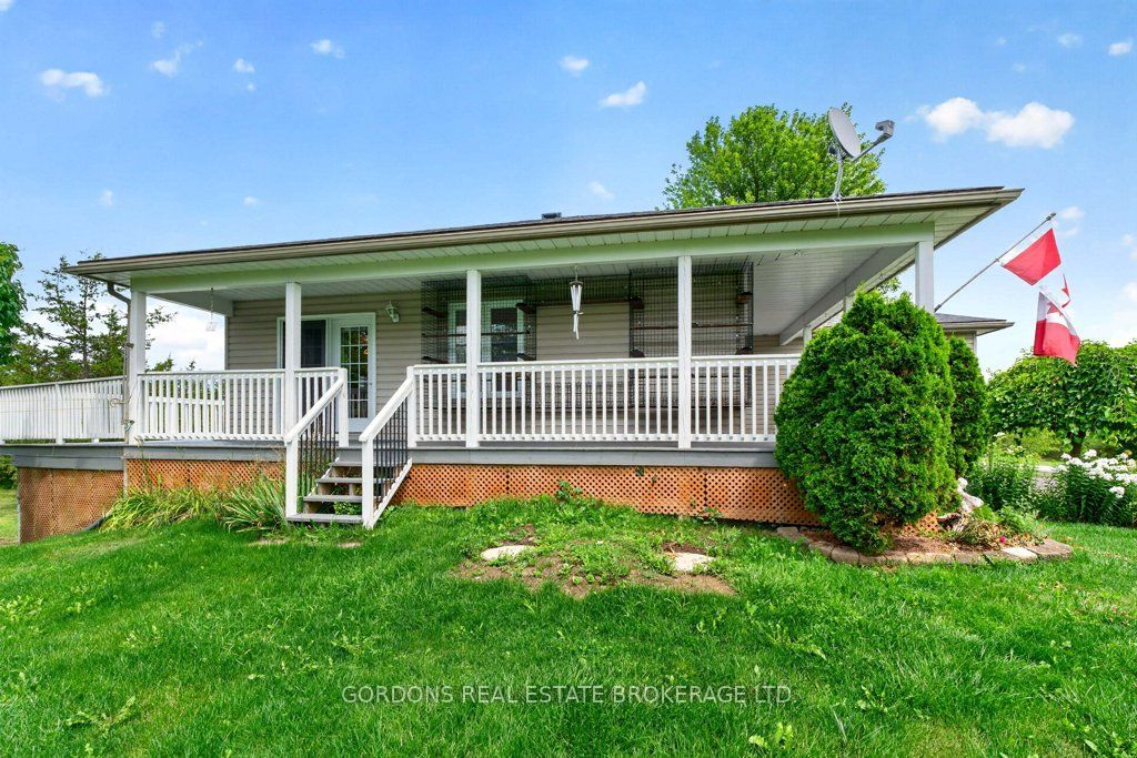 467 Denridge Road Property Photo 6