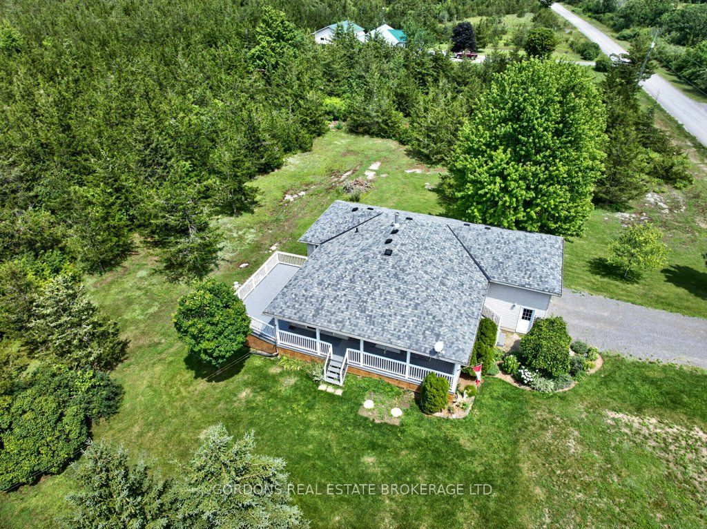 467 Denridge Road Property Photo 7