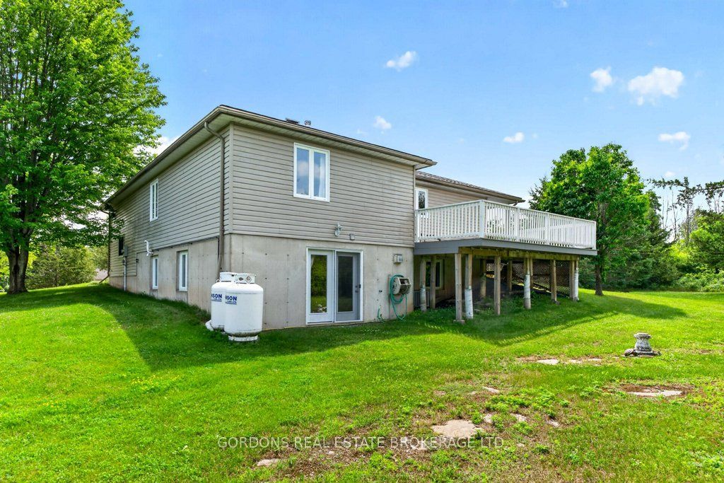 467 Denridge Road Property Photo 11