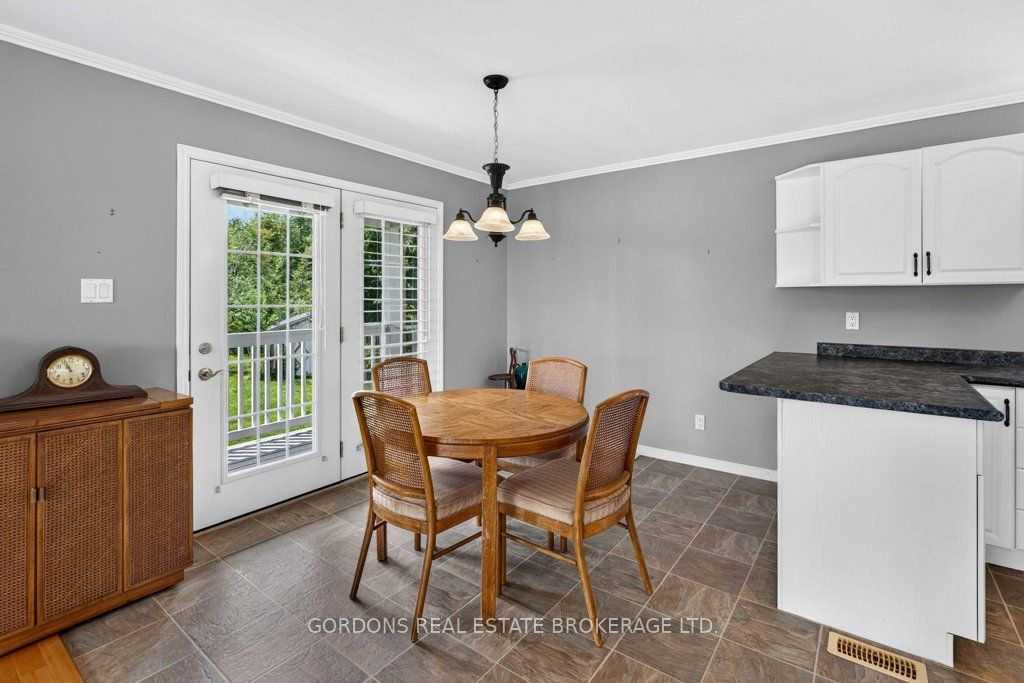 467 Denridge Road Property Photo 16