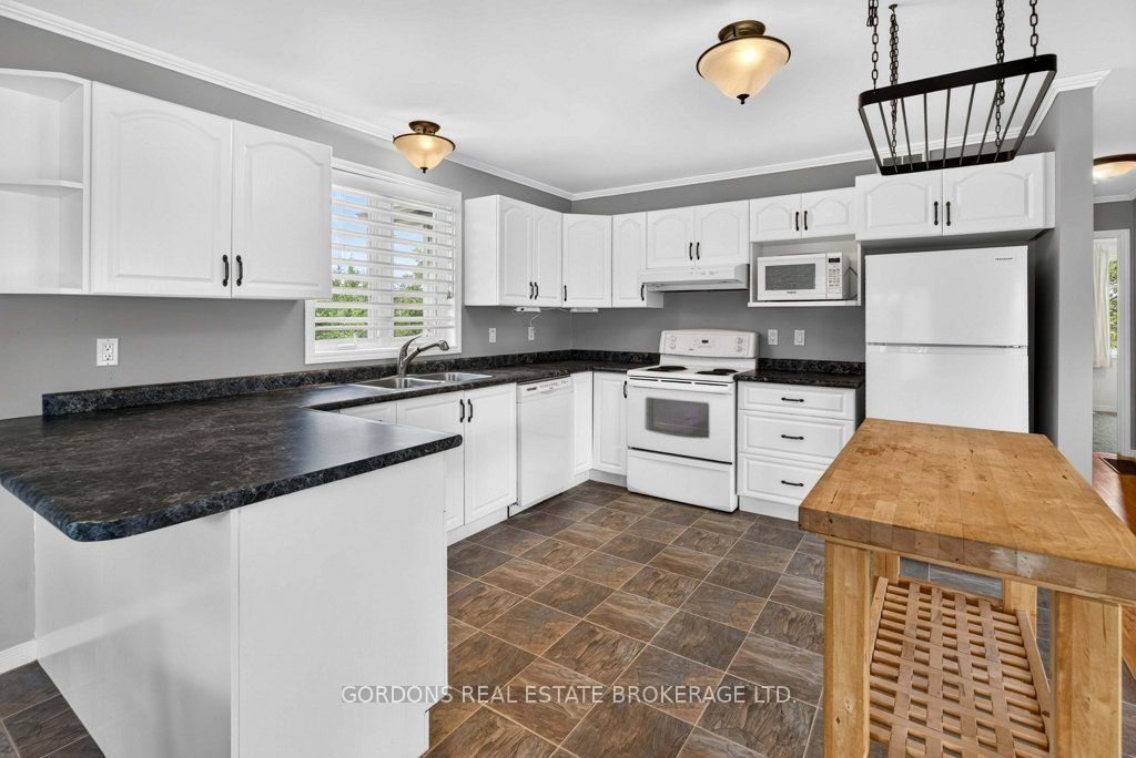 467 Denridge Road Property Photo 17
