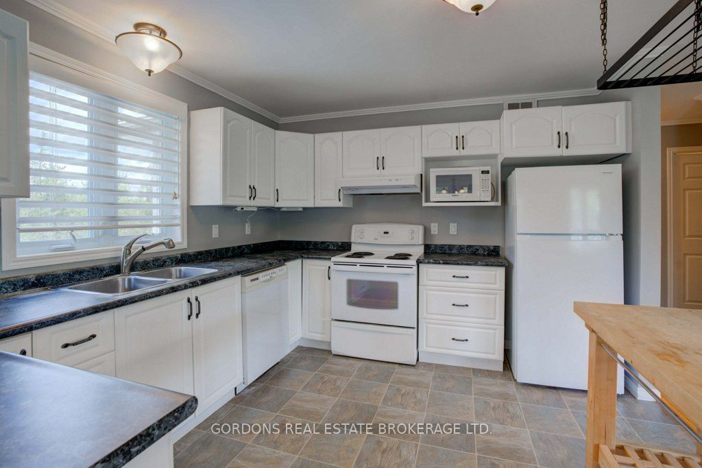 467 Denridge Road Property Photo 18