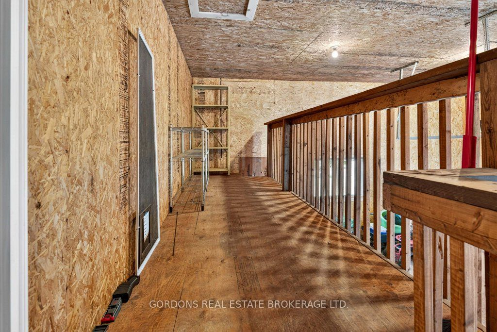 467 Denridge Road Property Photo 27