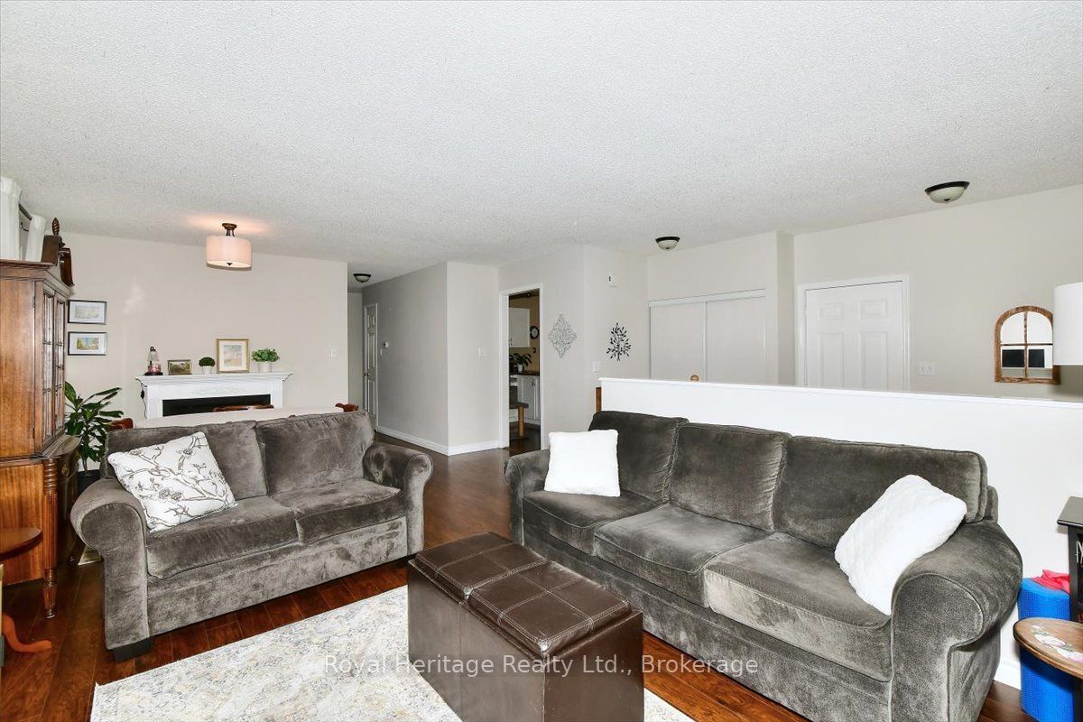 3058 Westridge Boulevard Property Photo 7