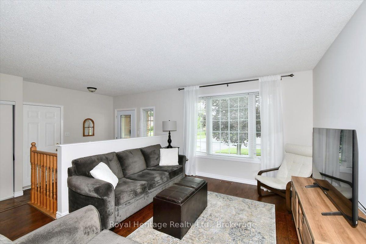 3058 Westridge Boulevard Property Photo 9