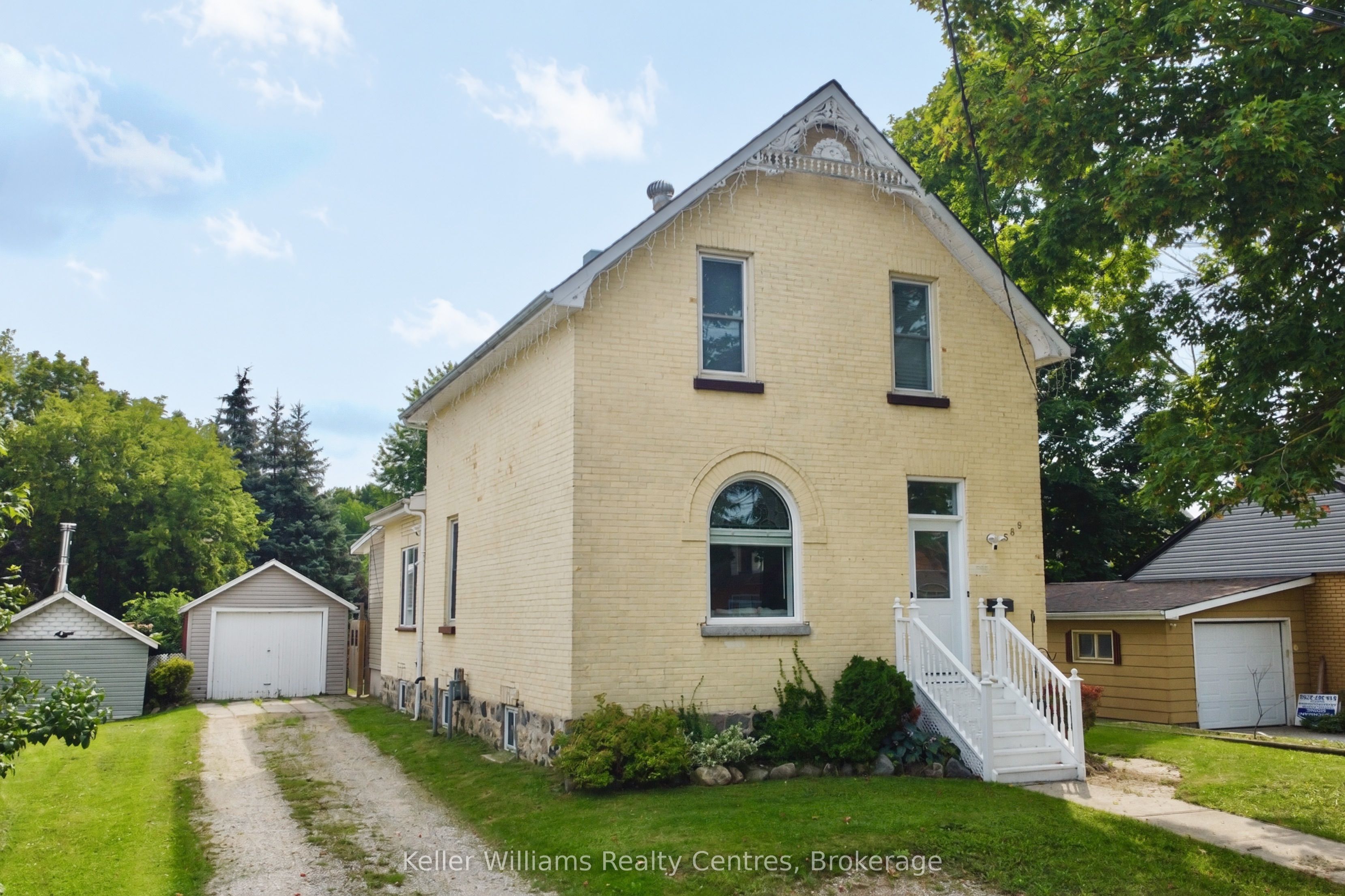 589 8th Avenue Property Photo 1