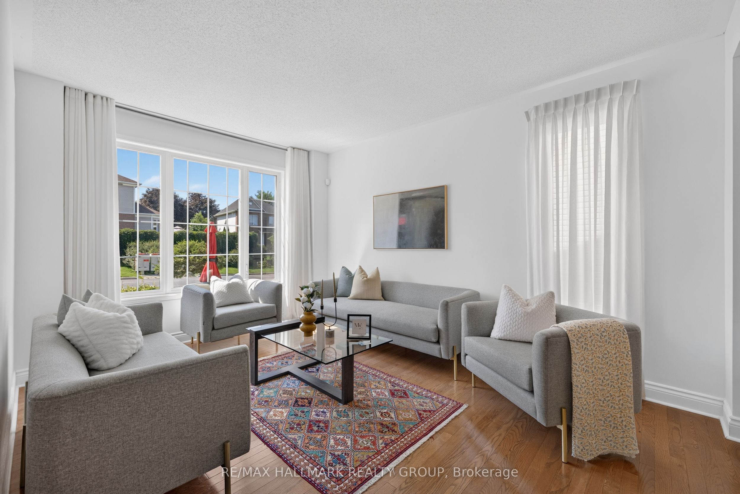 42 Glenrill Place S Property Photo 5