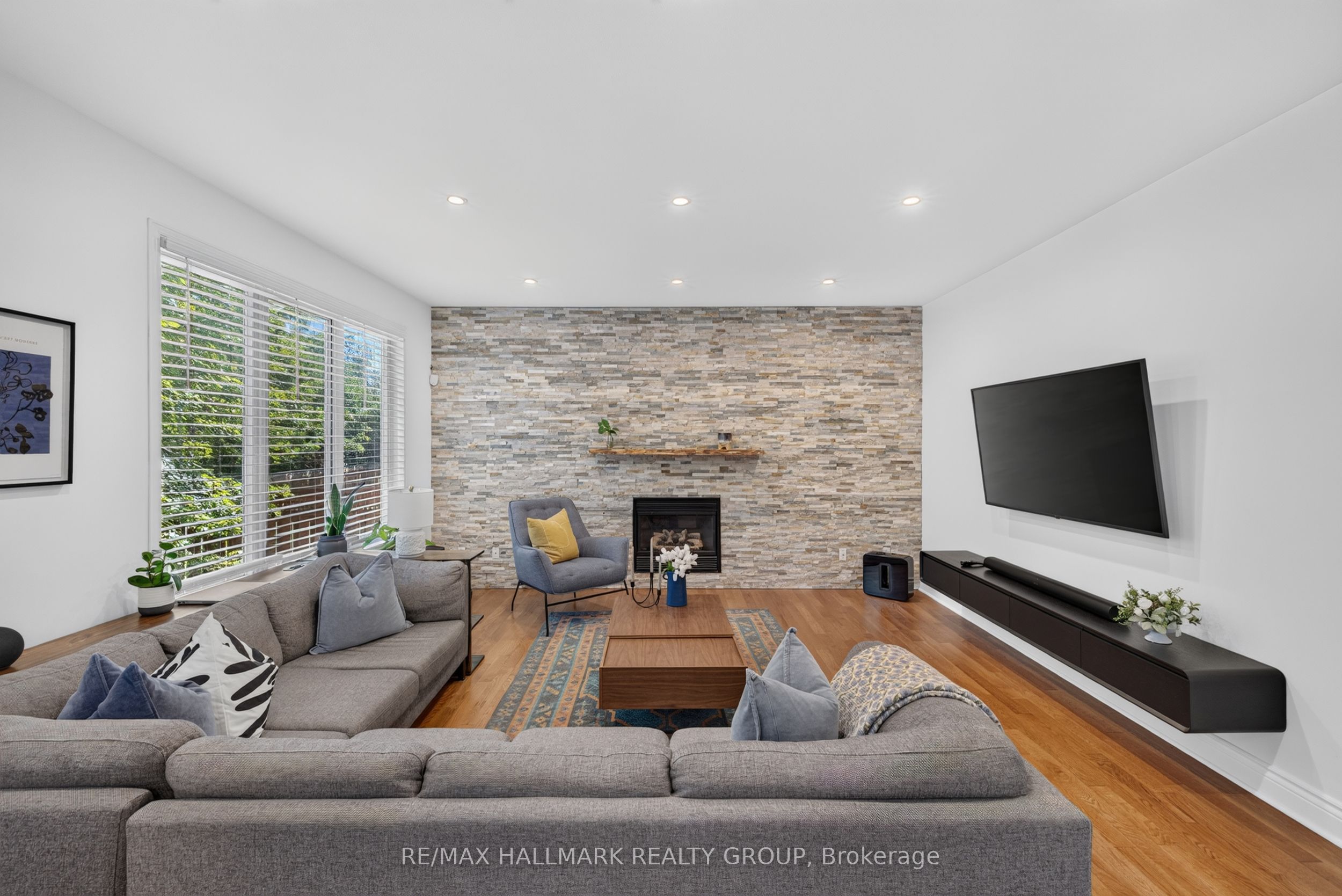 42 Glenrill Place S Property Photo 19