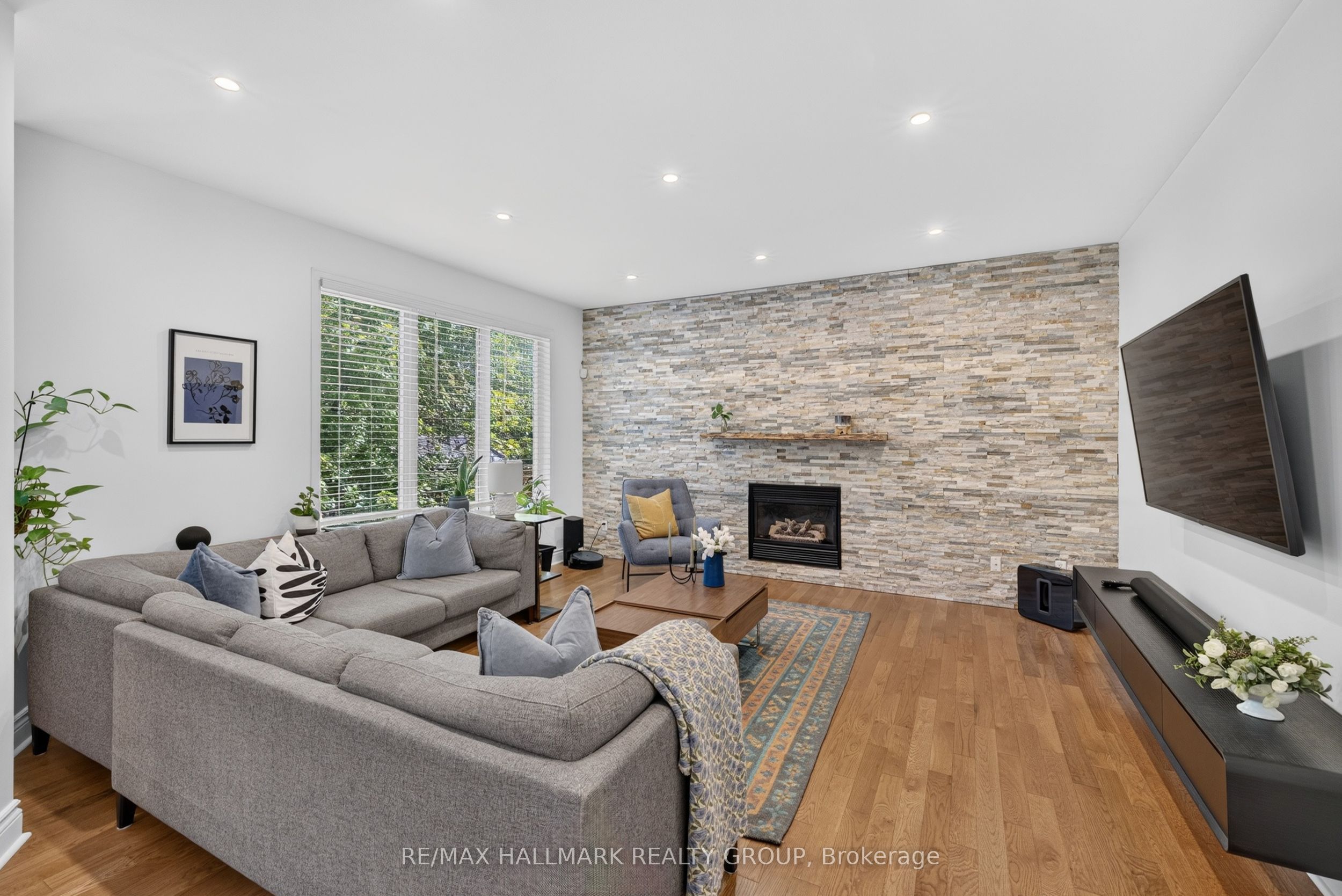 42 Glenrill Place S Property Photo 20