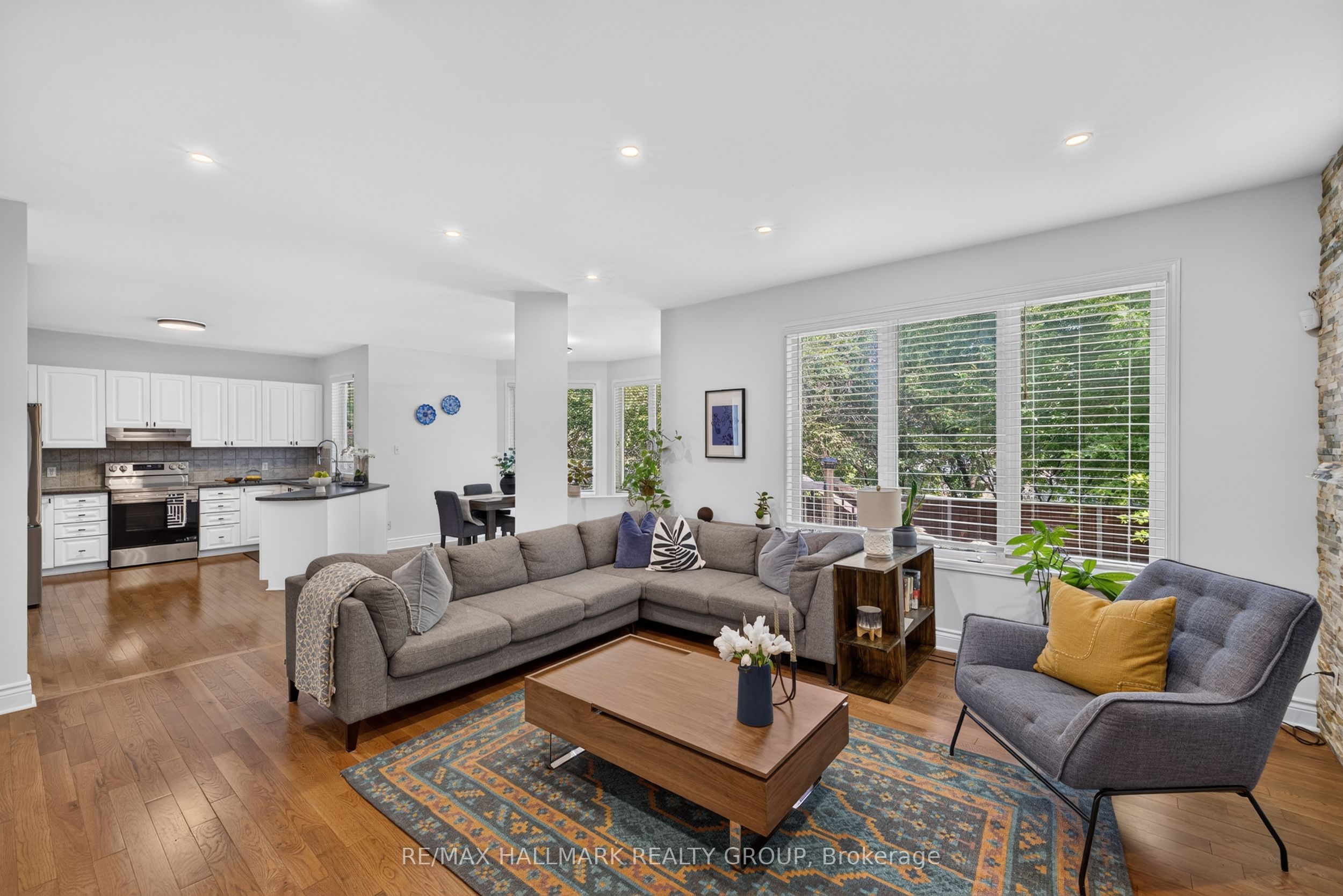 42 Glenrill Place S Property Photo 21