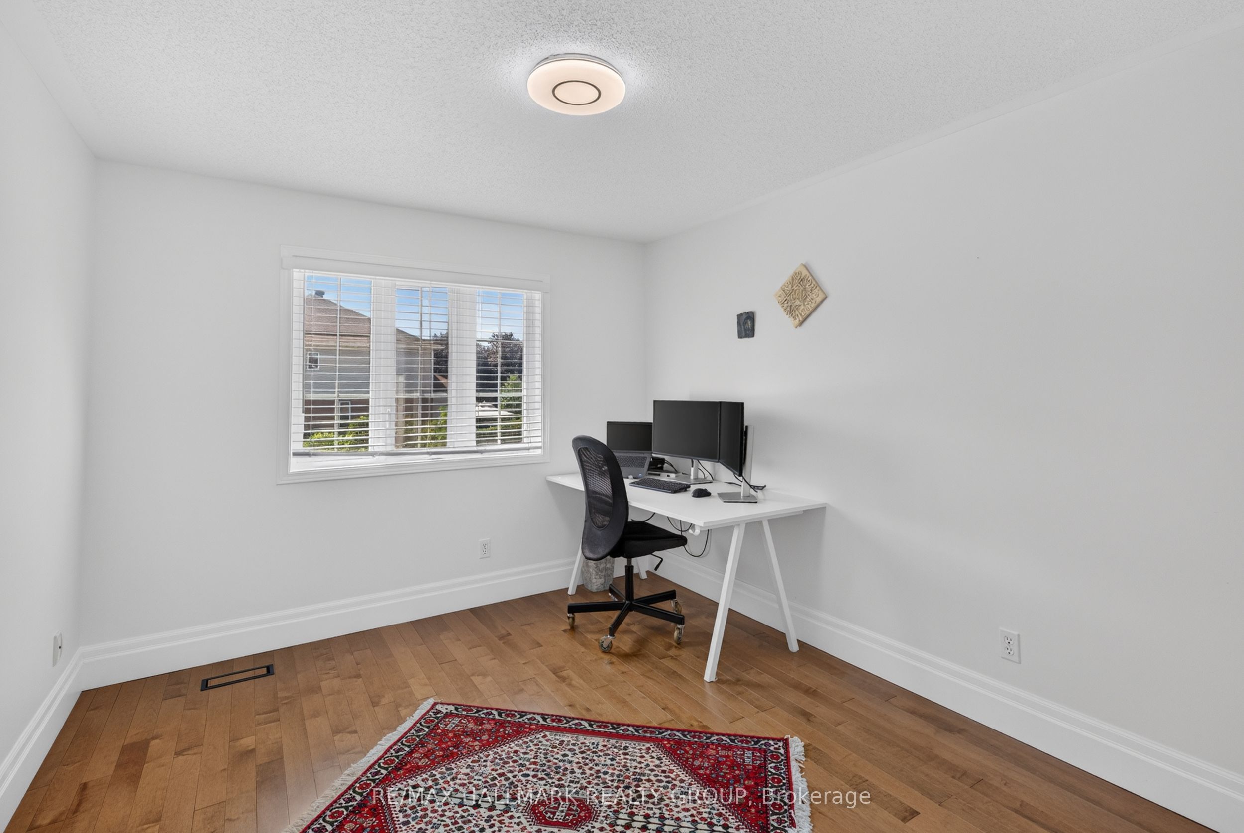 42 Glenrill Place S Property Photo 36