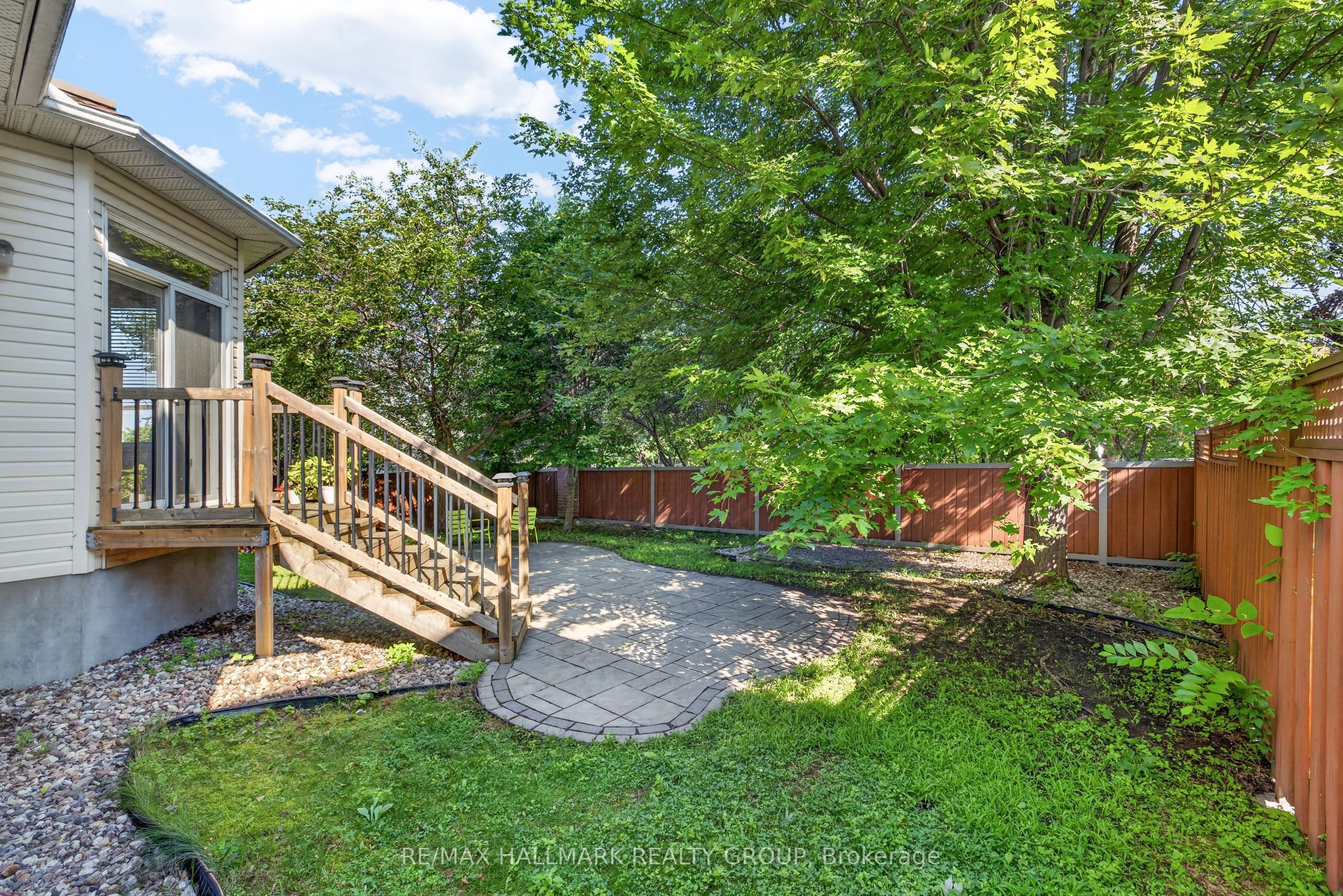 42 Glenrill Place S Property Photo 46