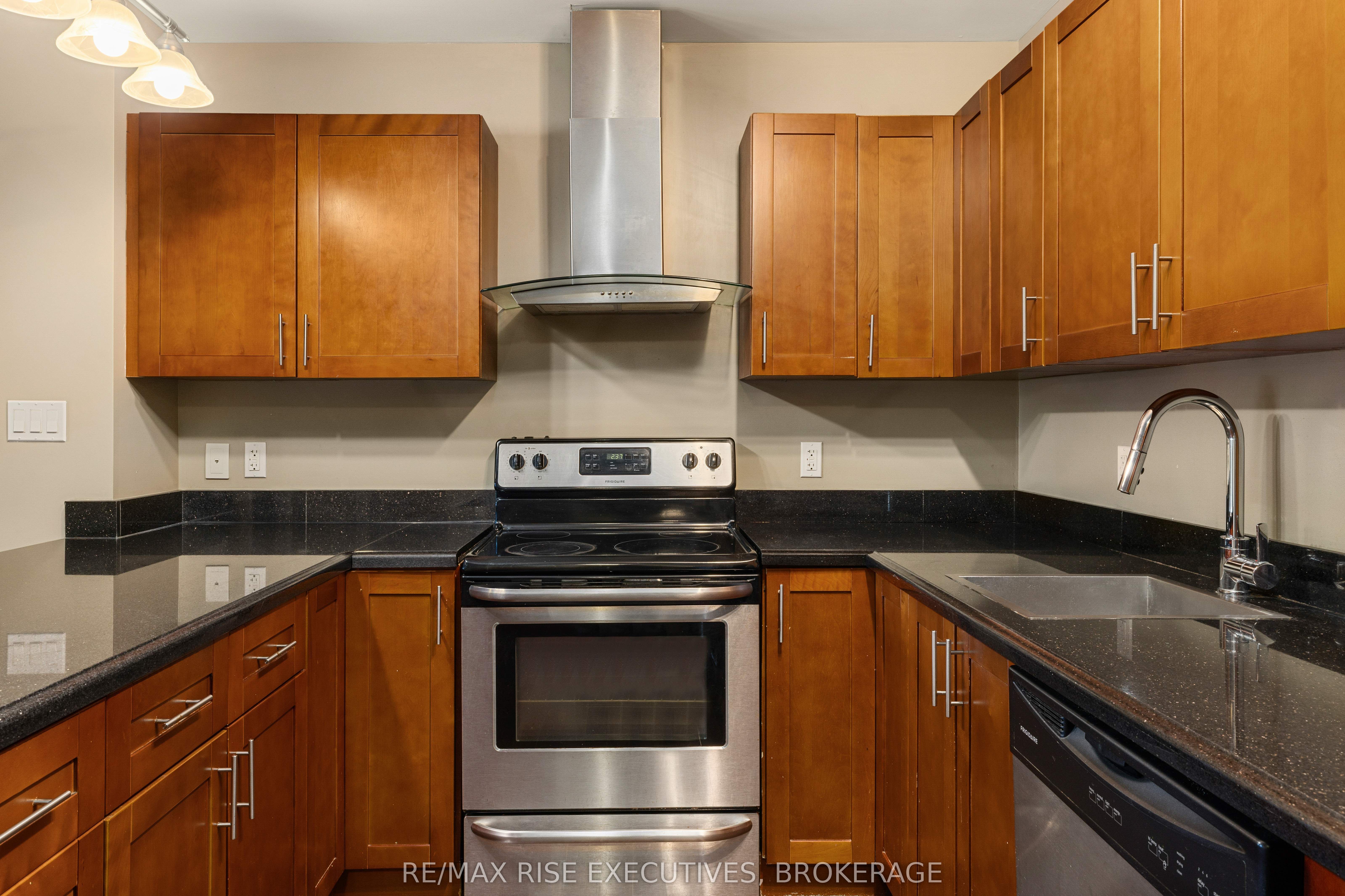 539 Armstrong Road 515 Property Photo 10