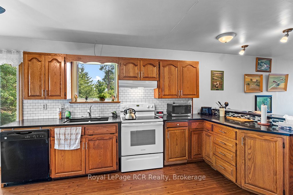 135347 8 Concession Property Photo 14