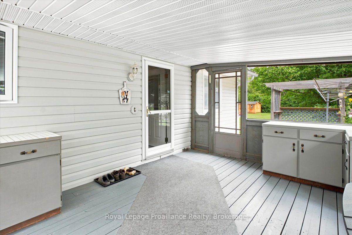 40 Riverview Drive Property Photo 4