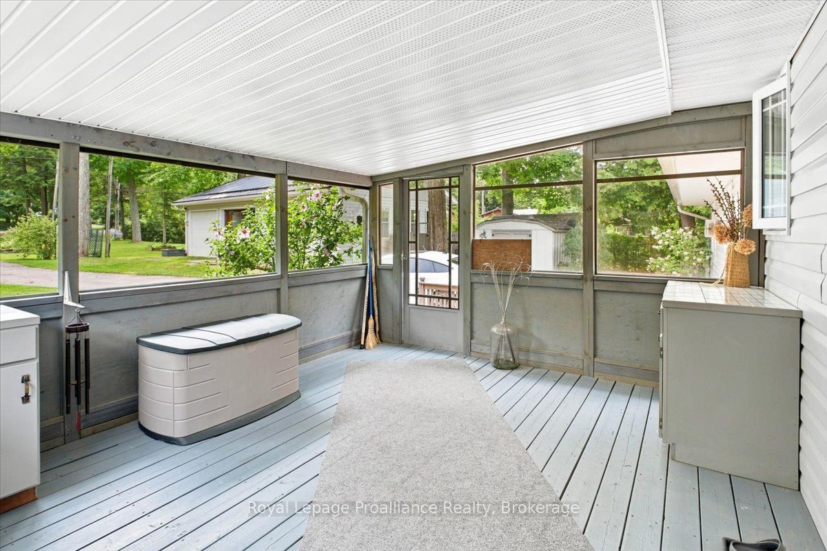 40 Riverview Drive Property Photo 6