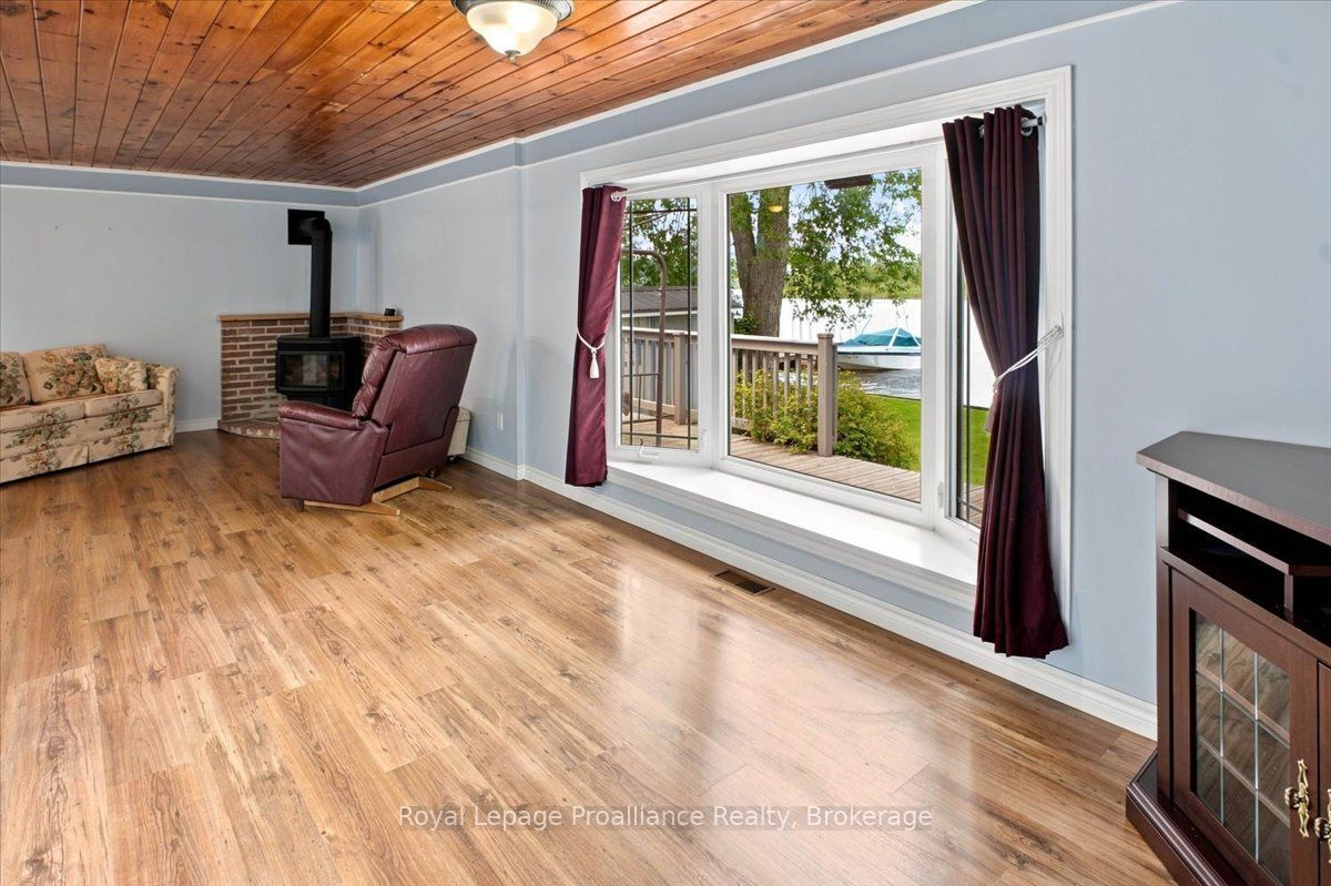 40 Riverview Drive Property Photo 13