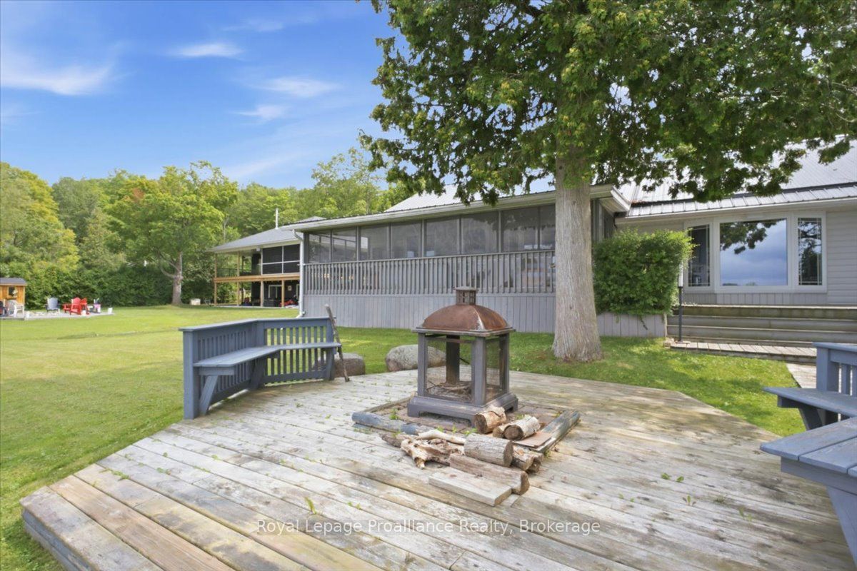 40 Riverview Drive Property Photo 36