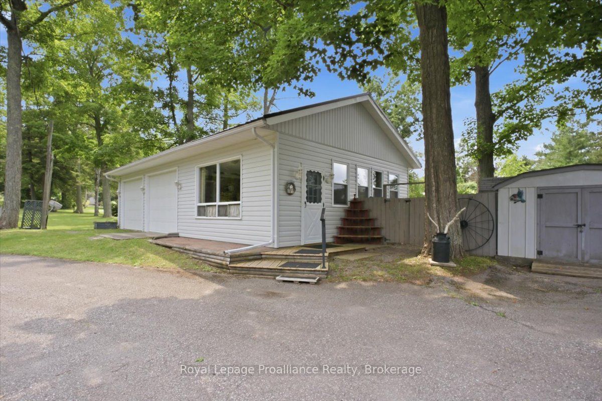 40 Riverview Drive Property Photo 41