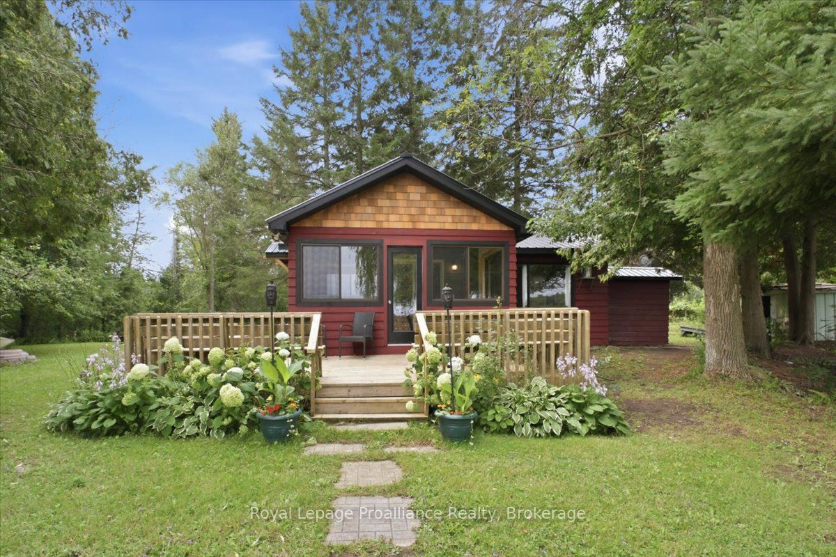 732a 13th Line W Property Photo 1