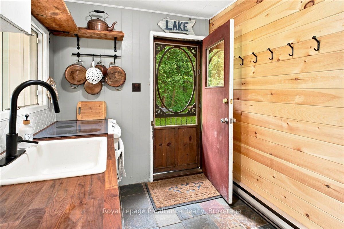 732a 13th Line W Property Photo 6