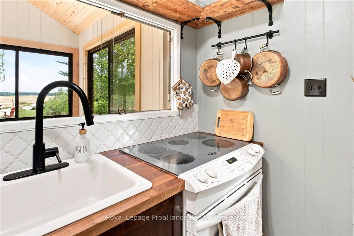 732a 13th Line W Property Photo 7