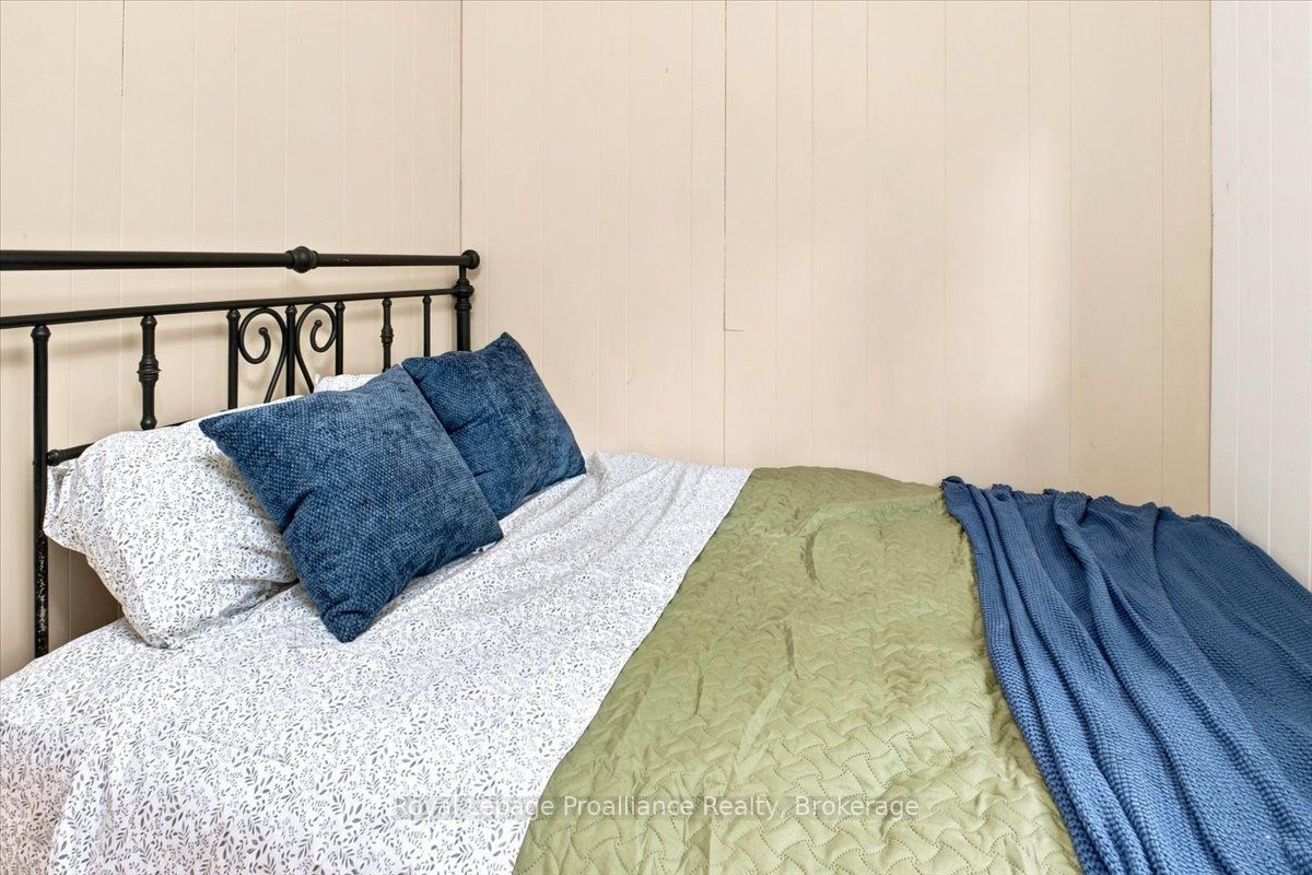 732a 13th Line W Property Photo 15