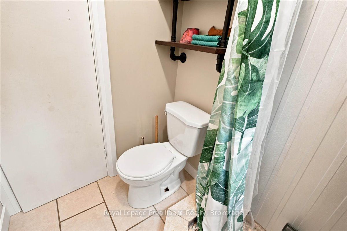 732a 13th Line W Property Photo 19