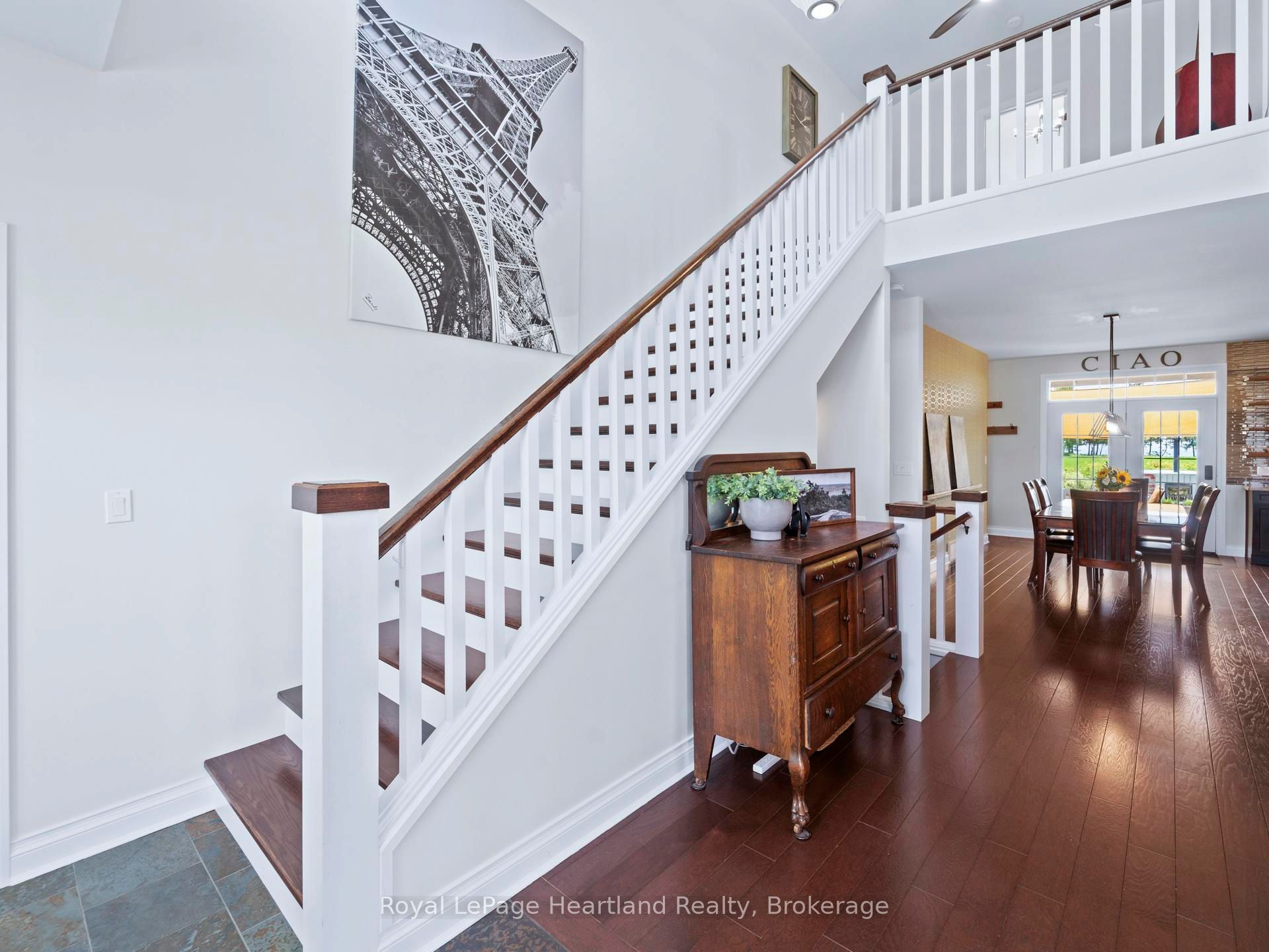 24 Thimbleweed Drive Property Photo 6